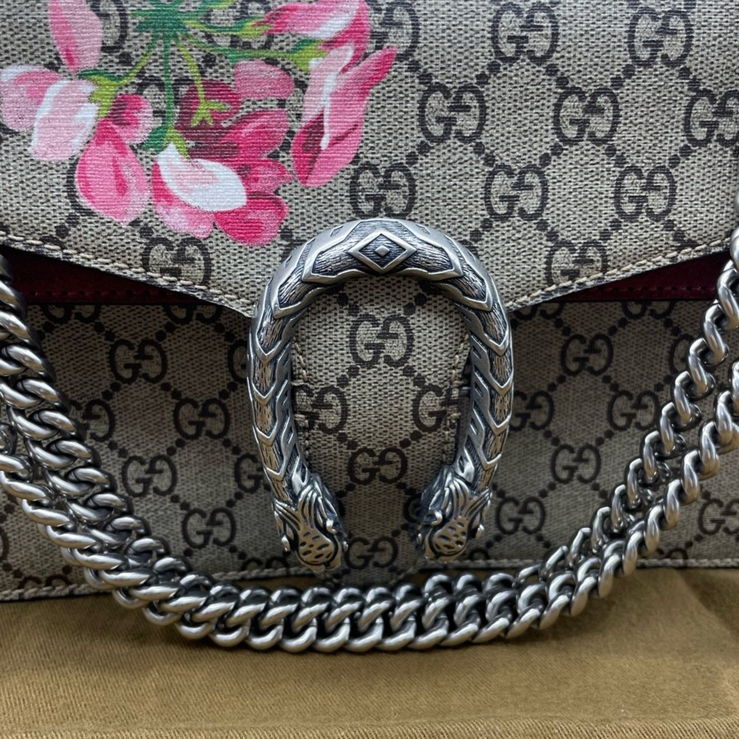 Gucci Dionysus Shoulder Chain Bag