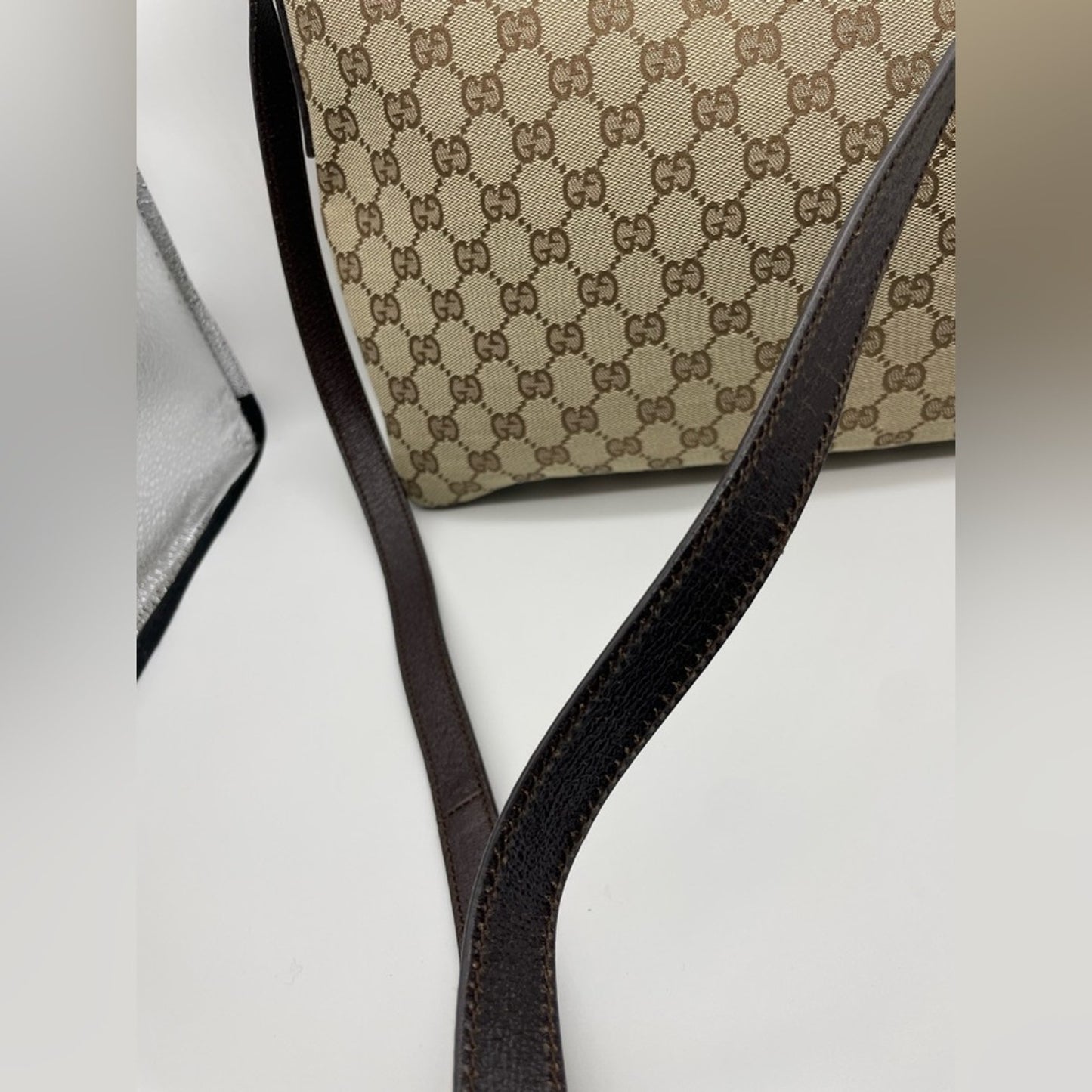 Gucci Sling/Crossbody Bag