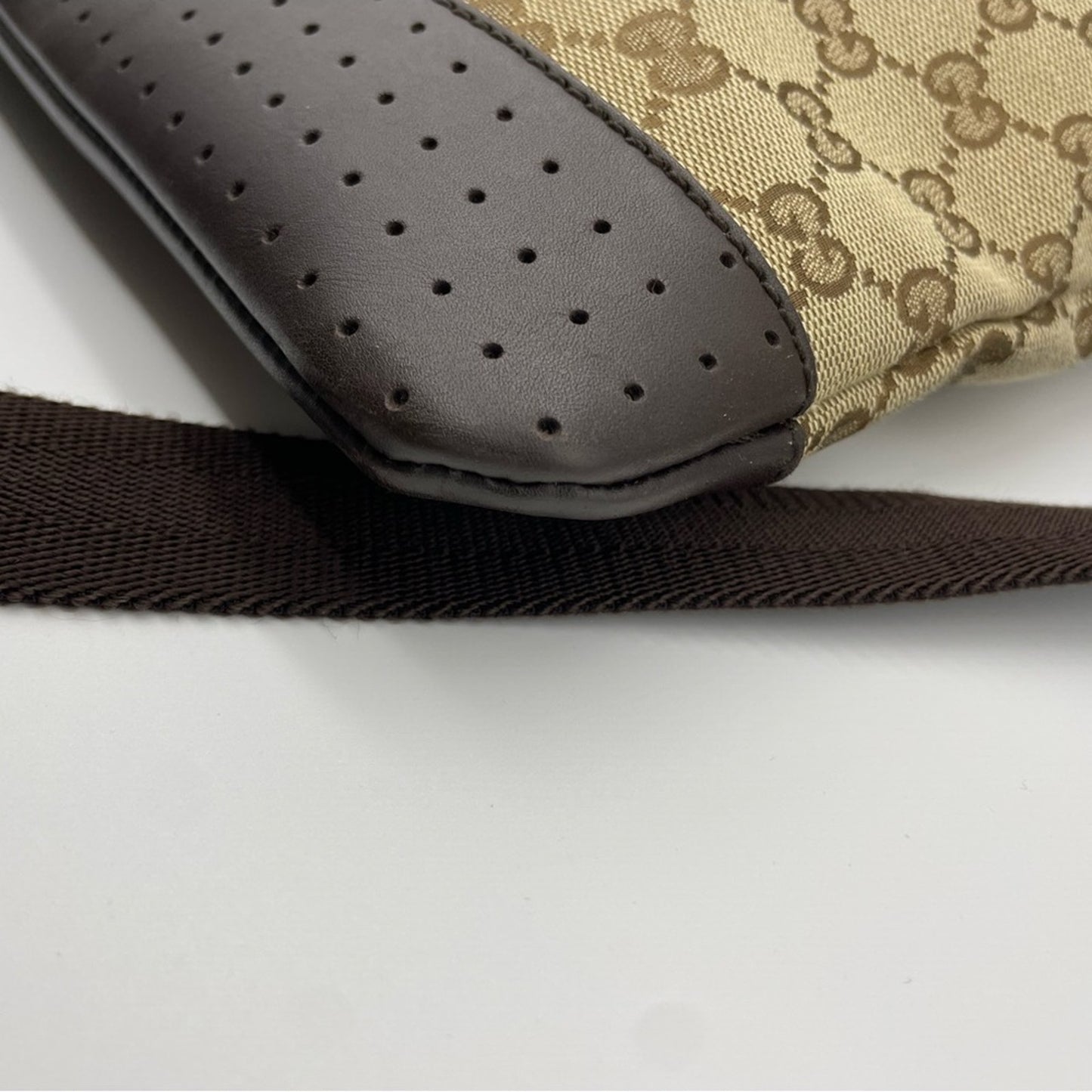 Gucci Sling/Crossbody Bag