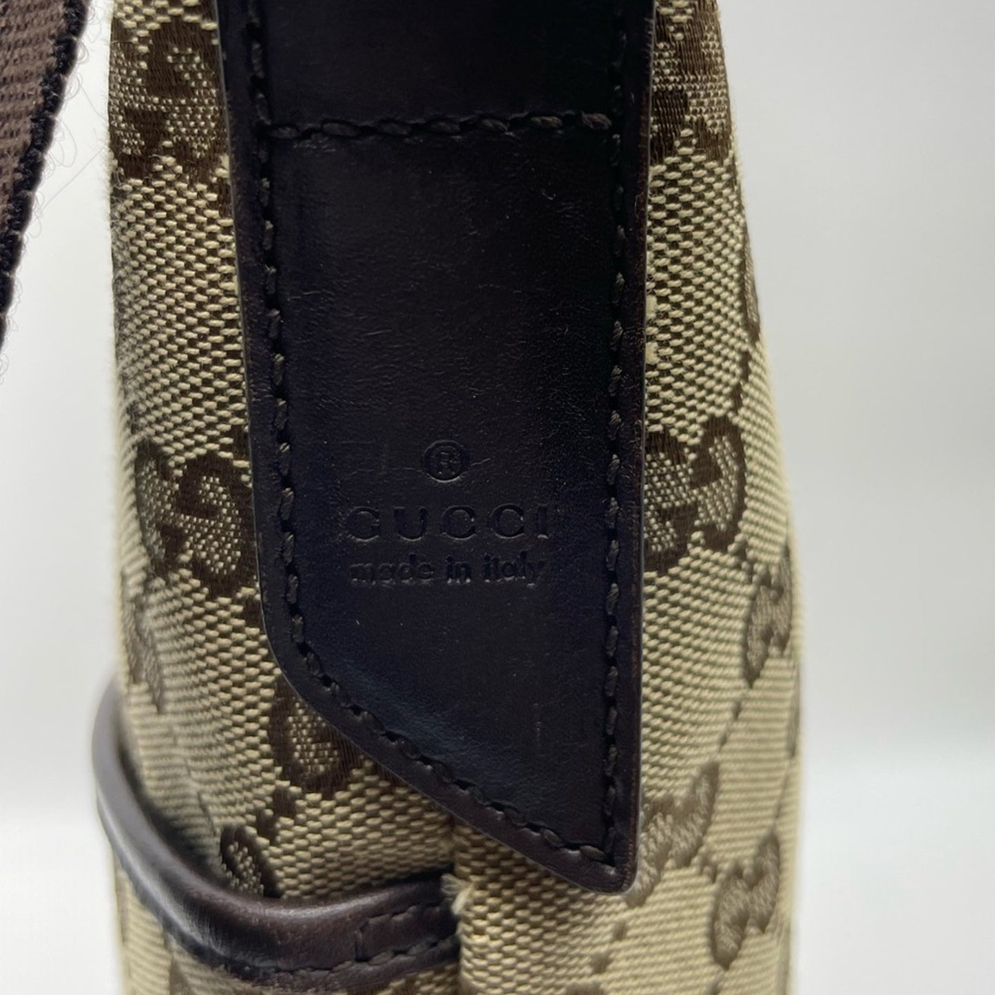 Gucci Sling/Crossbody Bag