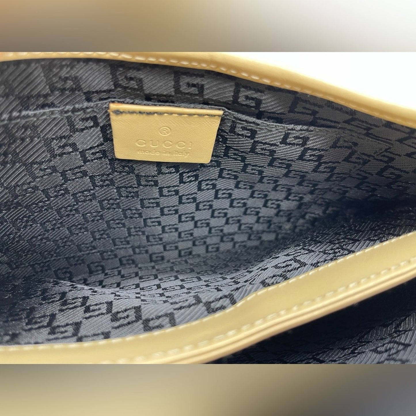 SOLD! Vintage Gucci Jackie Crossbody Bag