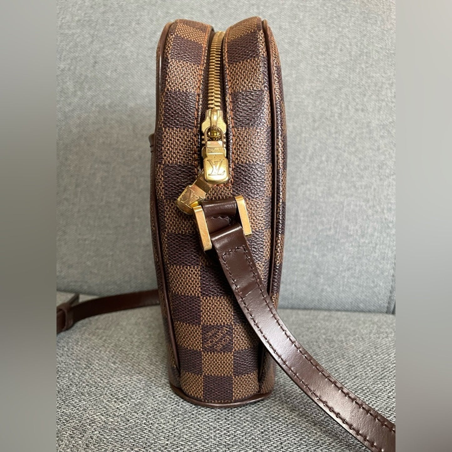 Louis Vuitton Damier Ipanema Crossbody Bag