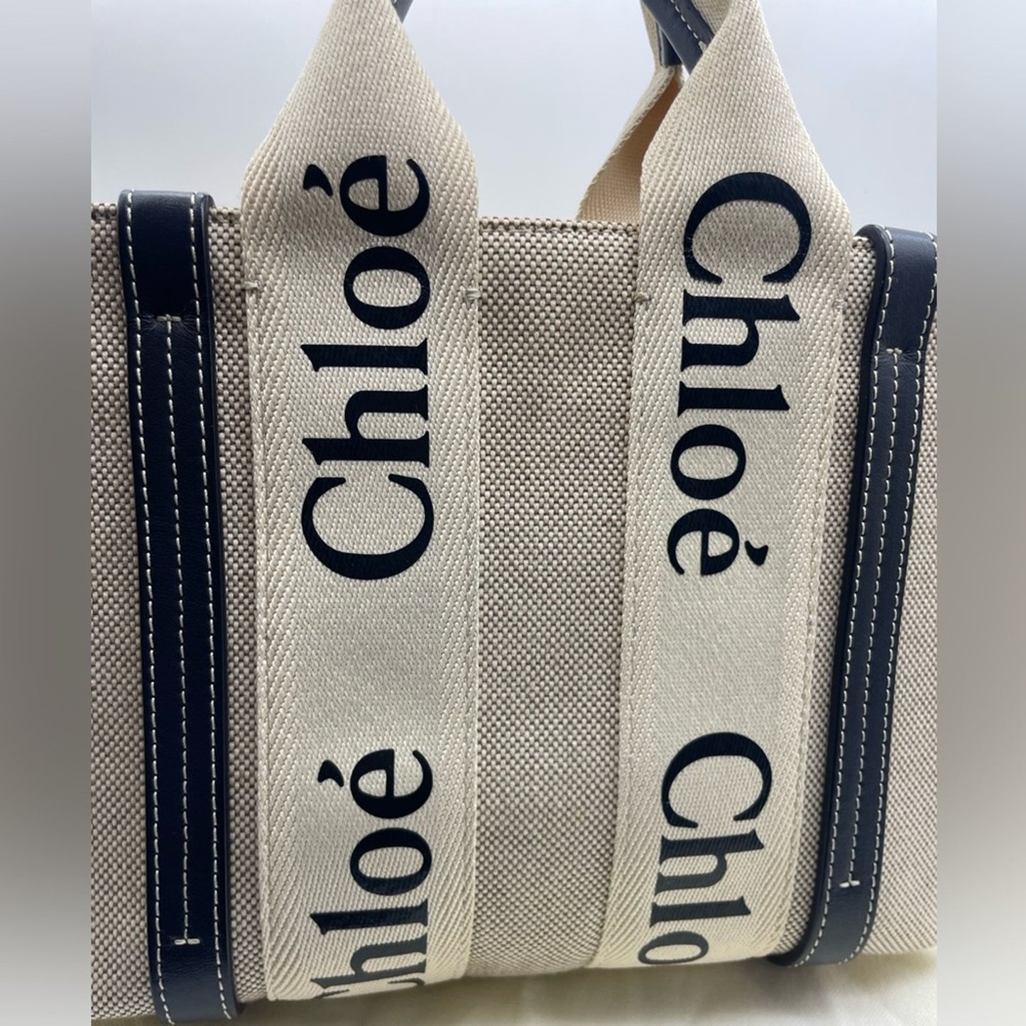 Chloè Woody Canvas Hand Bag