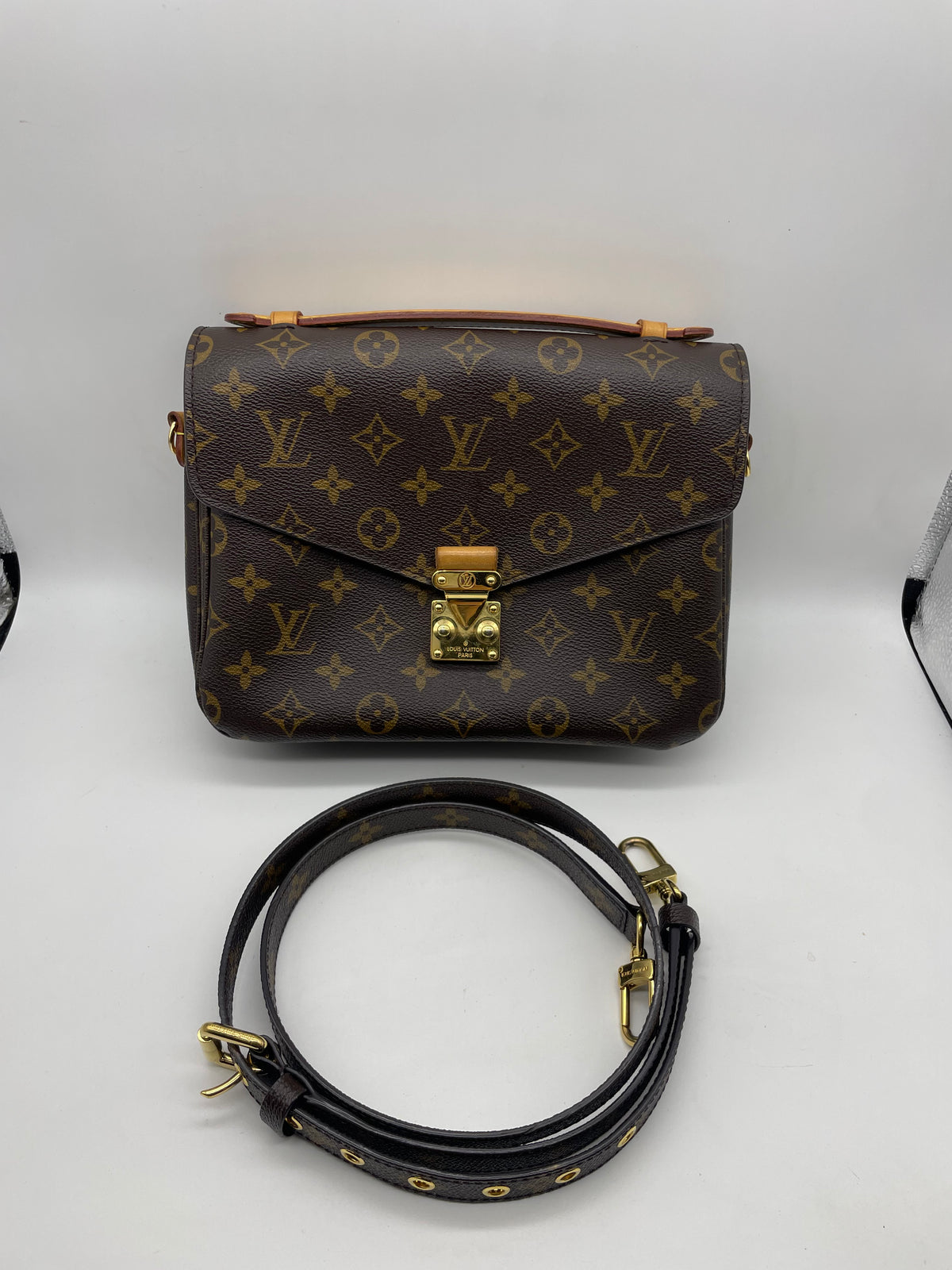 Louis Vuitton Metis