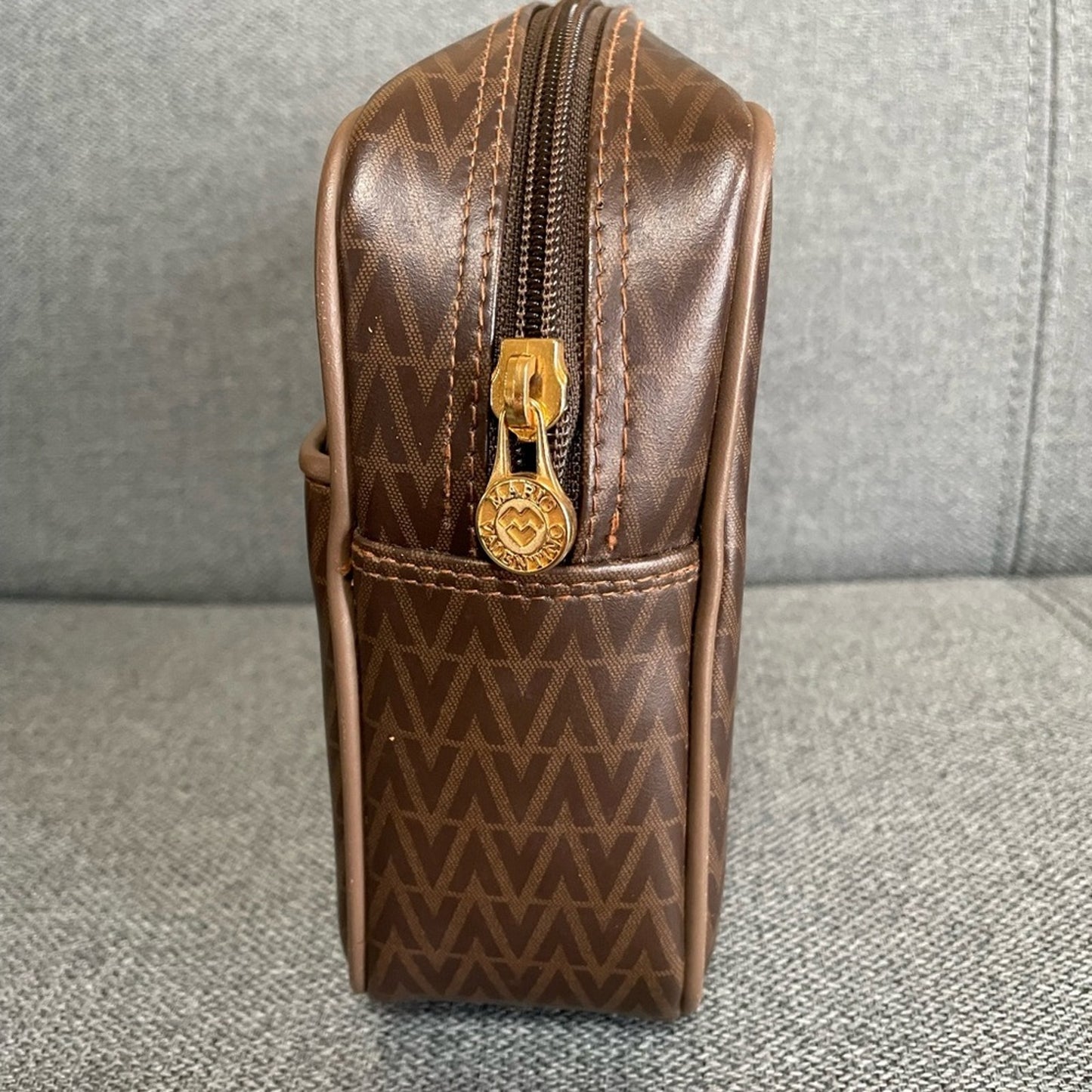 Mario Valentino Clutch V-Emblem