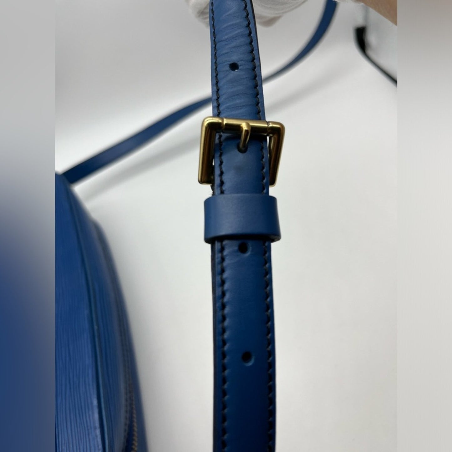 SOLD! Louis Vuitton Jeune Fille Epi Crosbody Bag