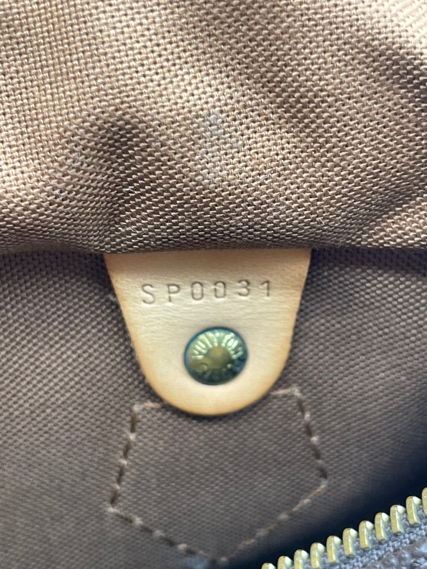 Louis Vuitton Speedy 25 Bag