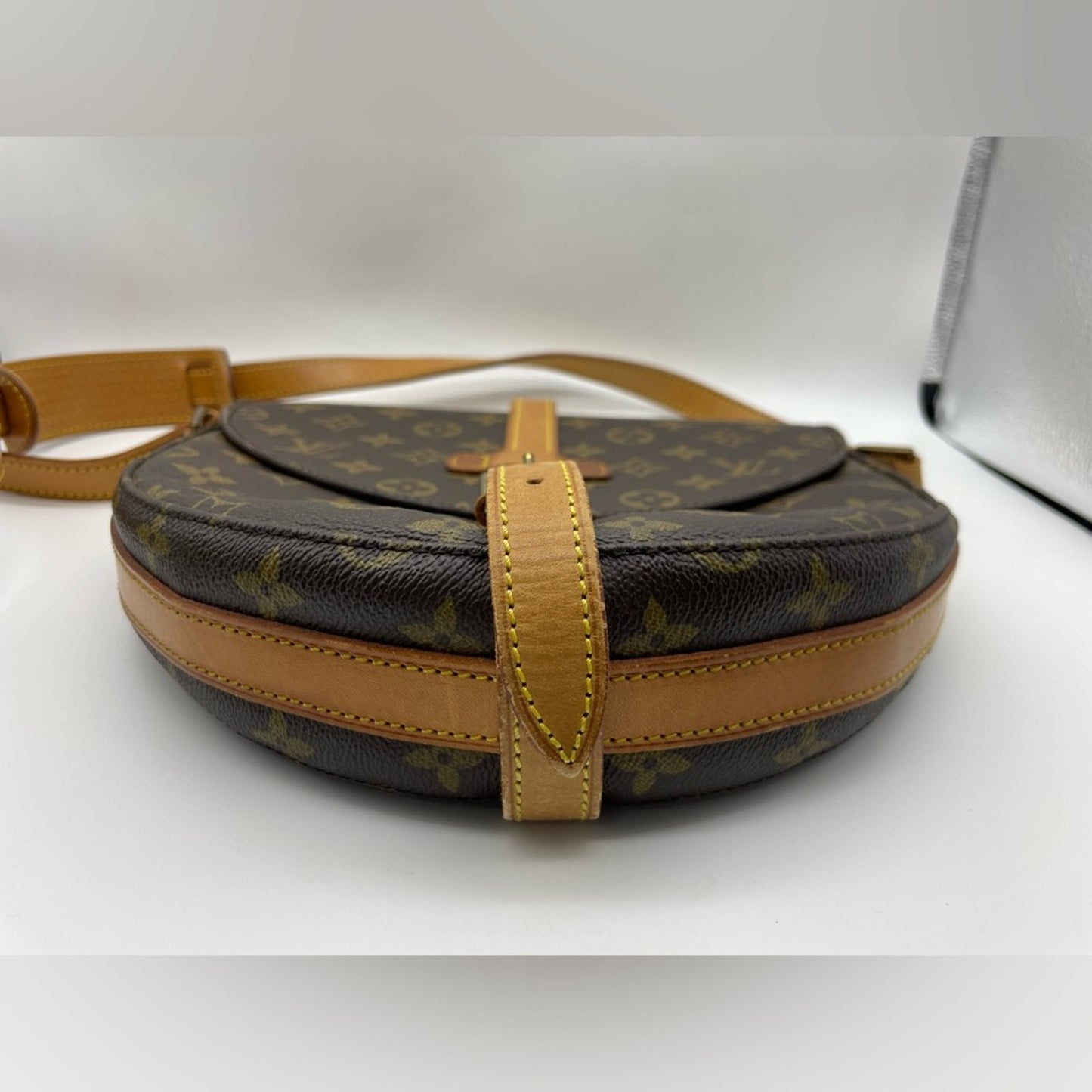 Louis Vuitton Monogram Chantilly GM Sling Bag