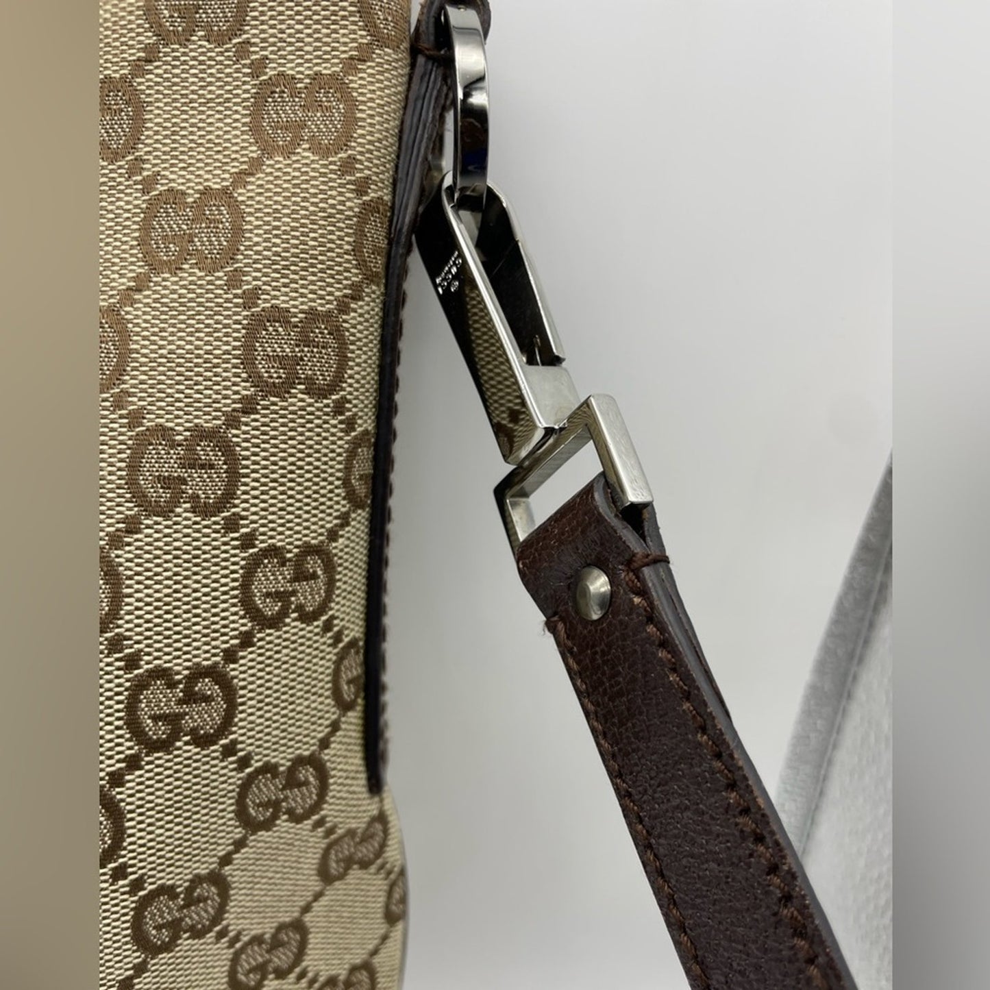 Gucci Sling/Crossbody Bag