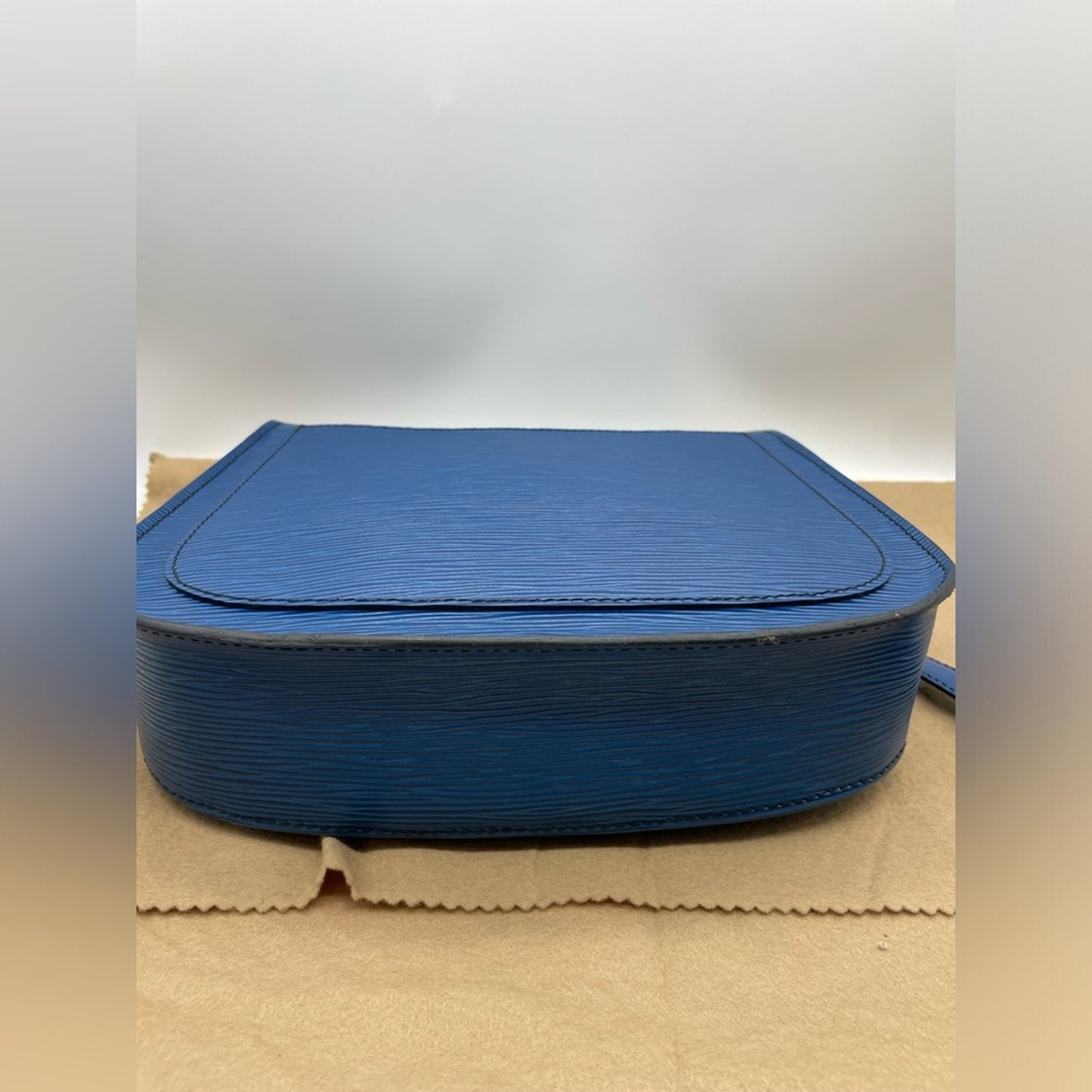 Louis Vuitton Epi Saint Cloud Sling Bag