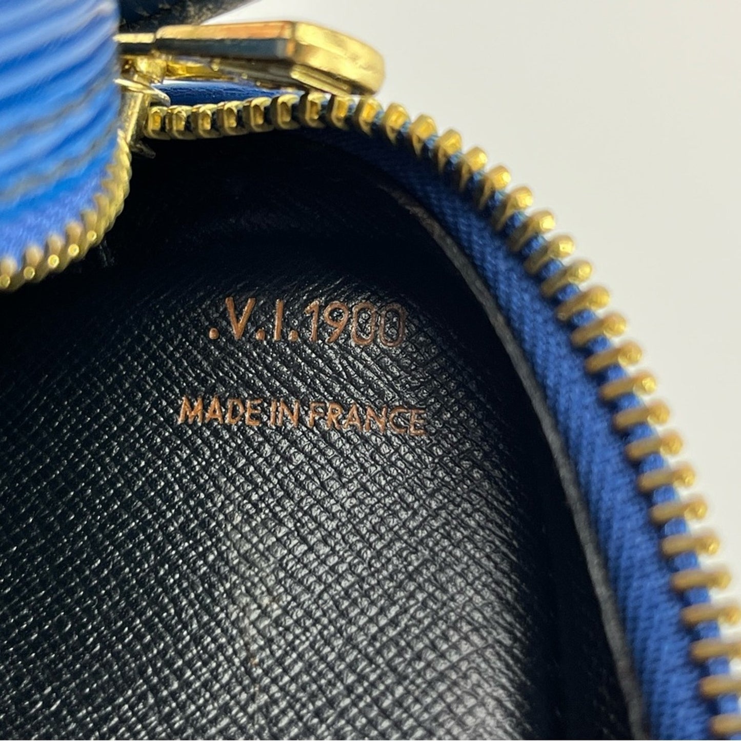 SOLD! Louis Vuitton Jeune Fille Epi Crosbody Bag