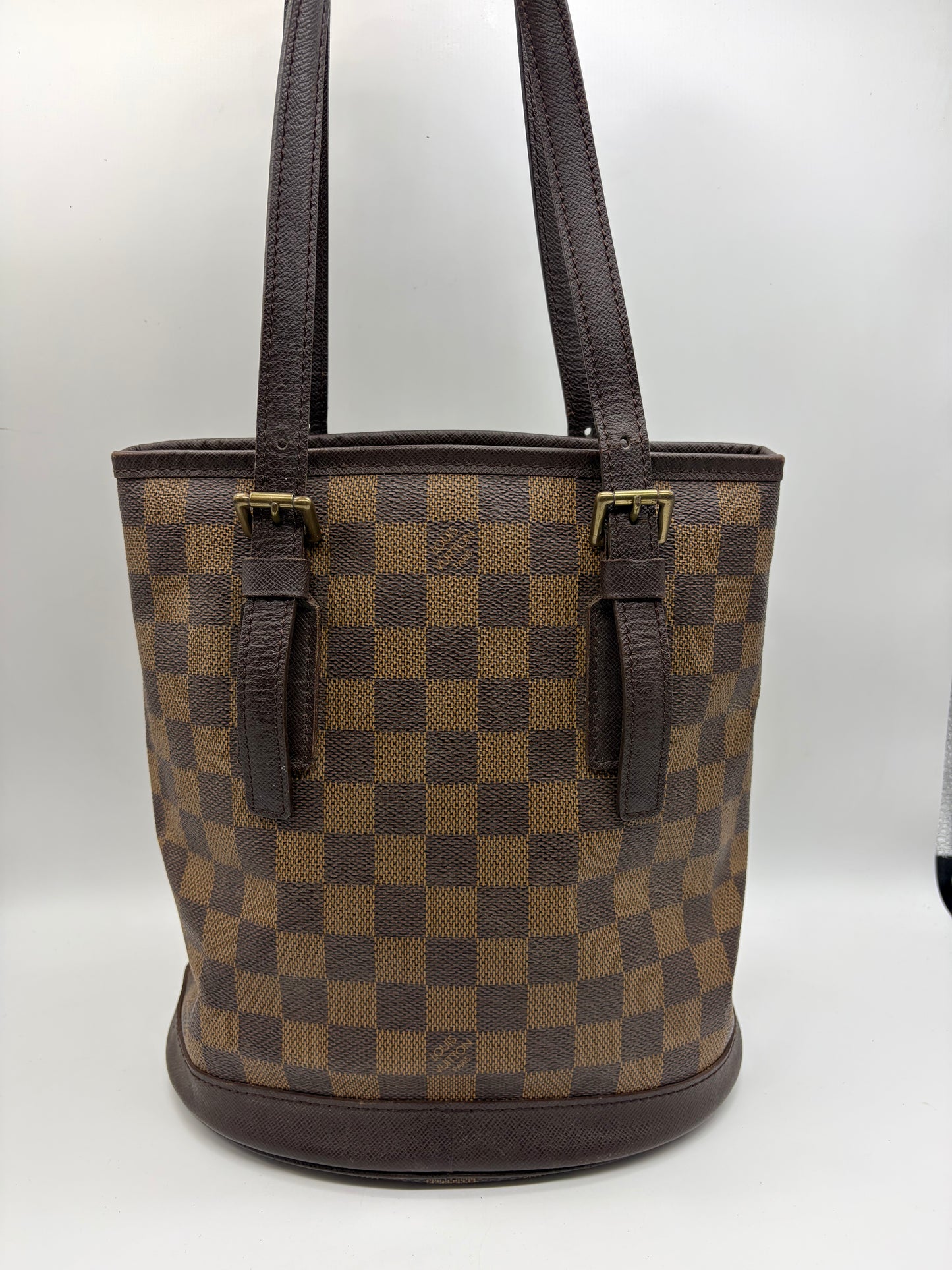 Louis Vuitton Damier Bucket Bag