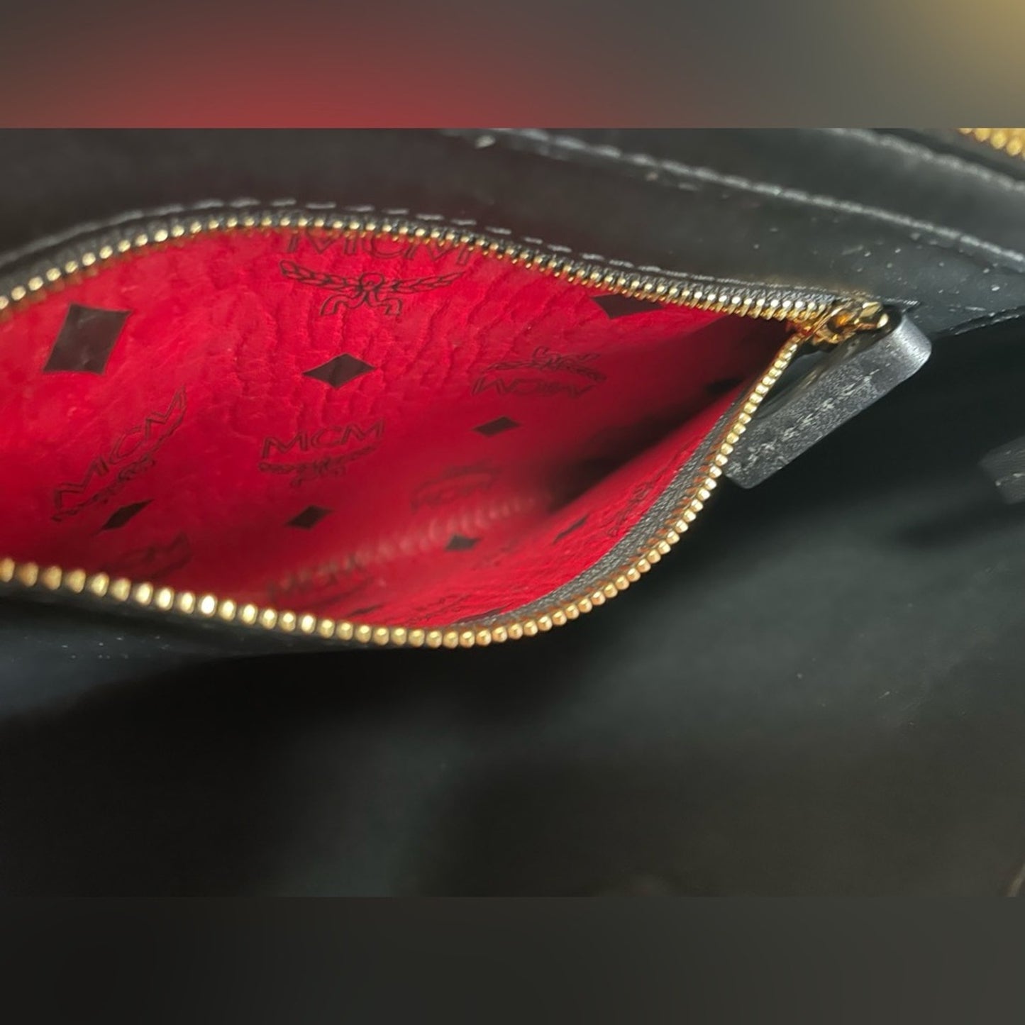 MCM Red Clutch Wrislet
