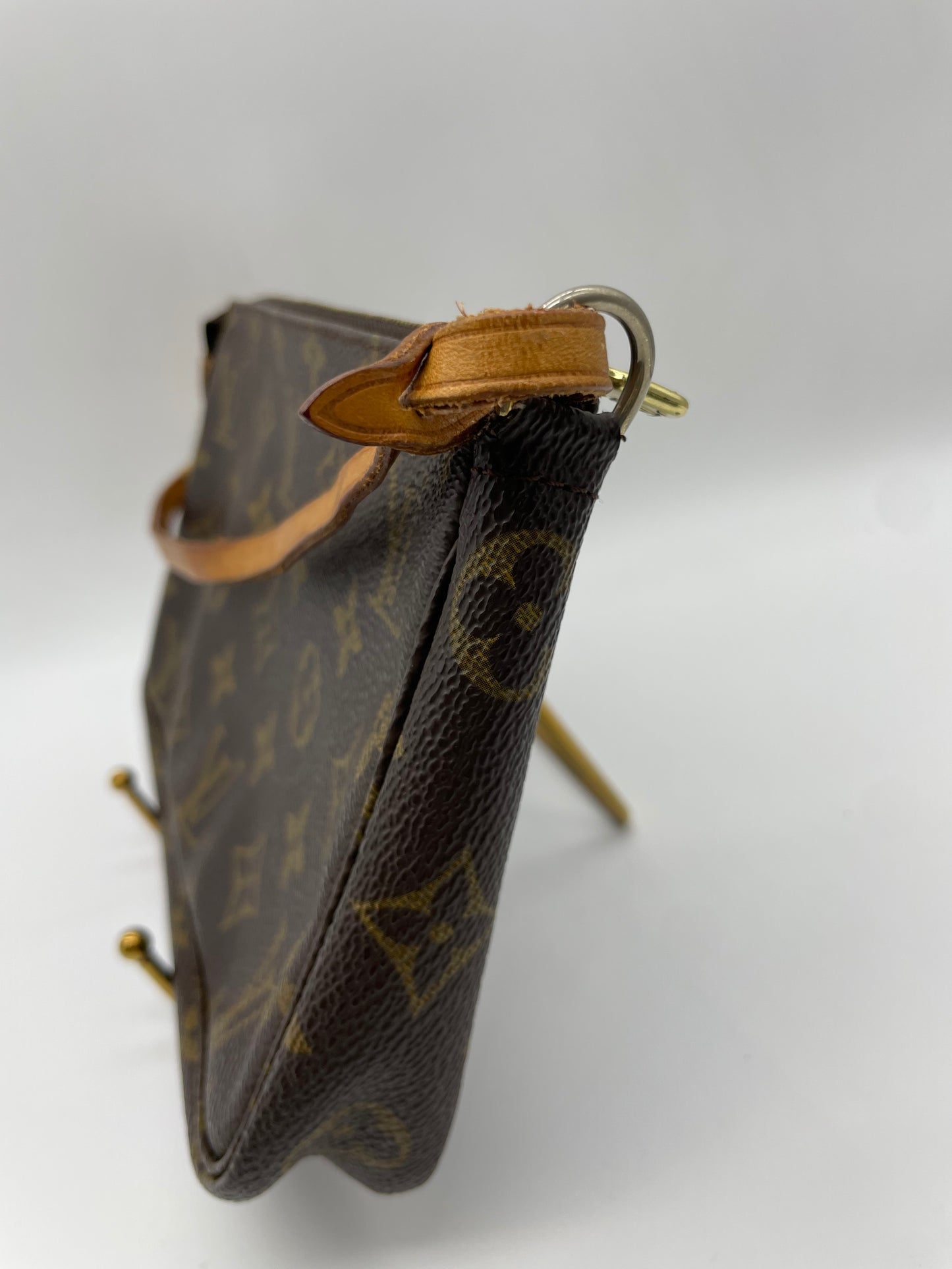 Louis Vuitton Pochette Handbag
