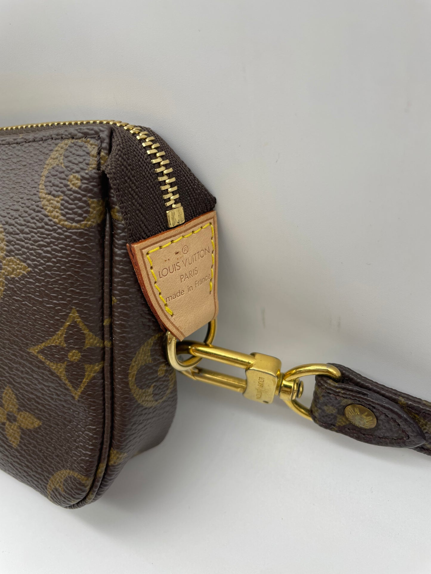 Louis Vuitton Mini Pochette