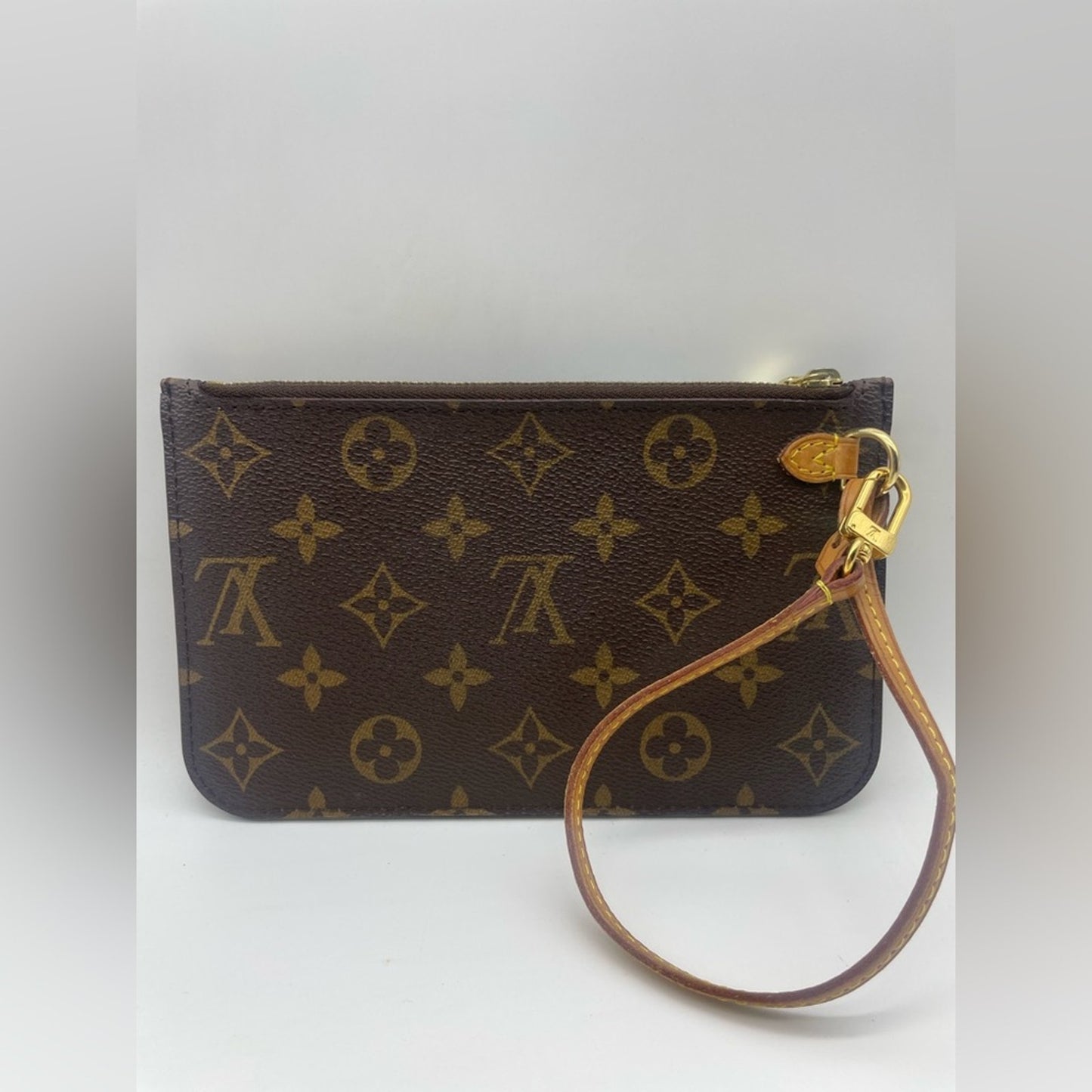 Louis Vuitton Monogram Wrislet Pouch/wallet