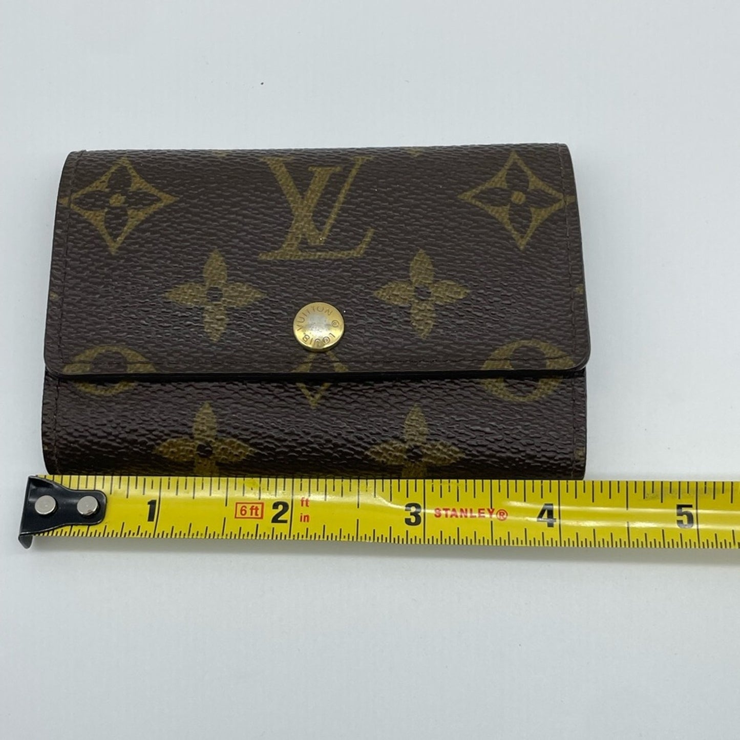 SOLD! Louis Vuitton Key Holder