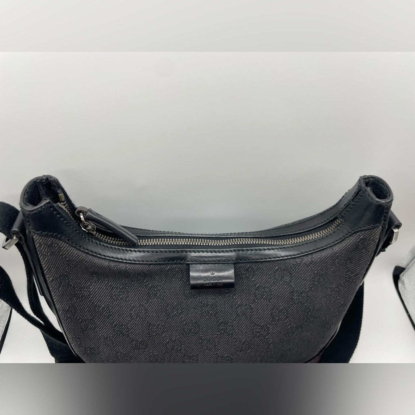 SOLD! Gucci Crossbody Bag