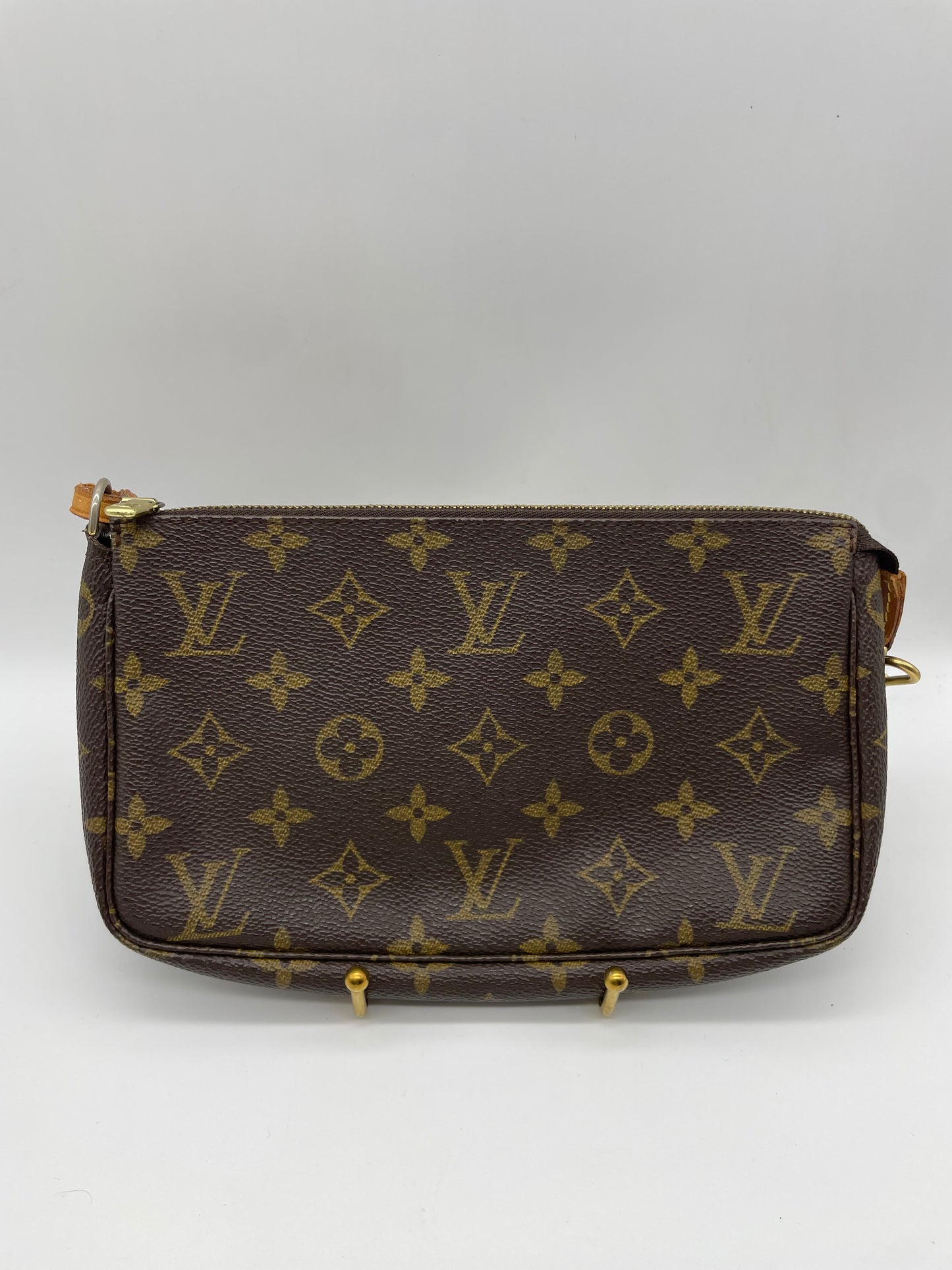 Louis Vuitton Pochette Handbag