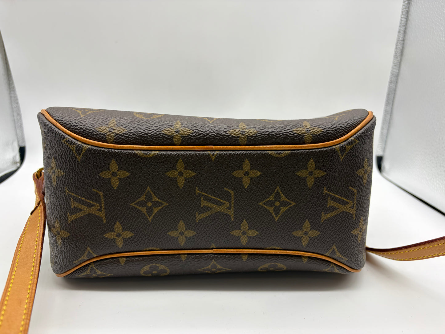 Louis Vuitton Blois Crossbody Bag
