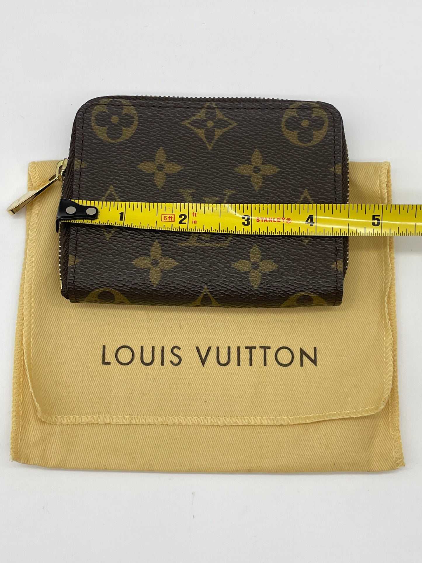 Louis Vuitton Monogram Zippy Wallet