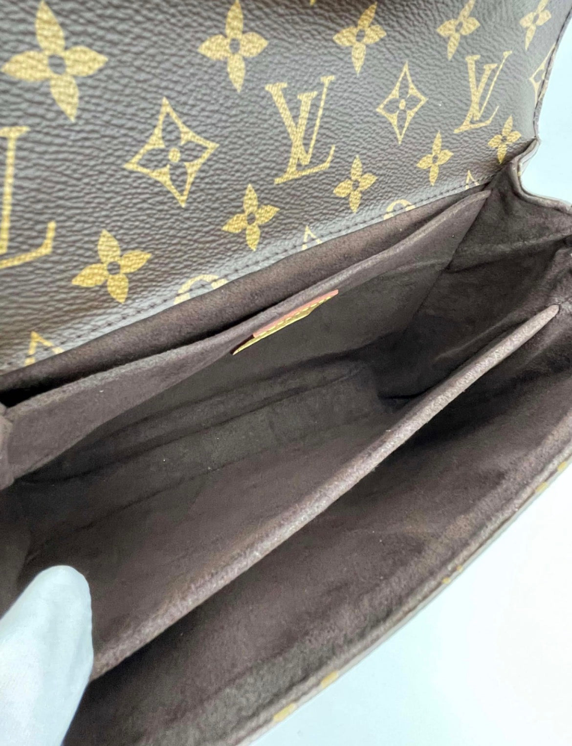 Louis Vuitton Metis Bag