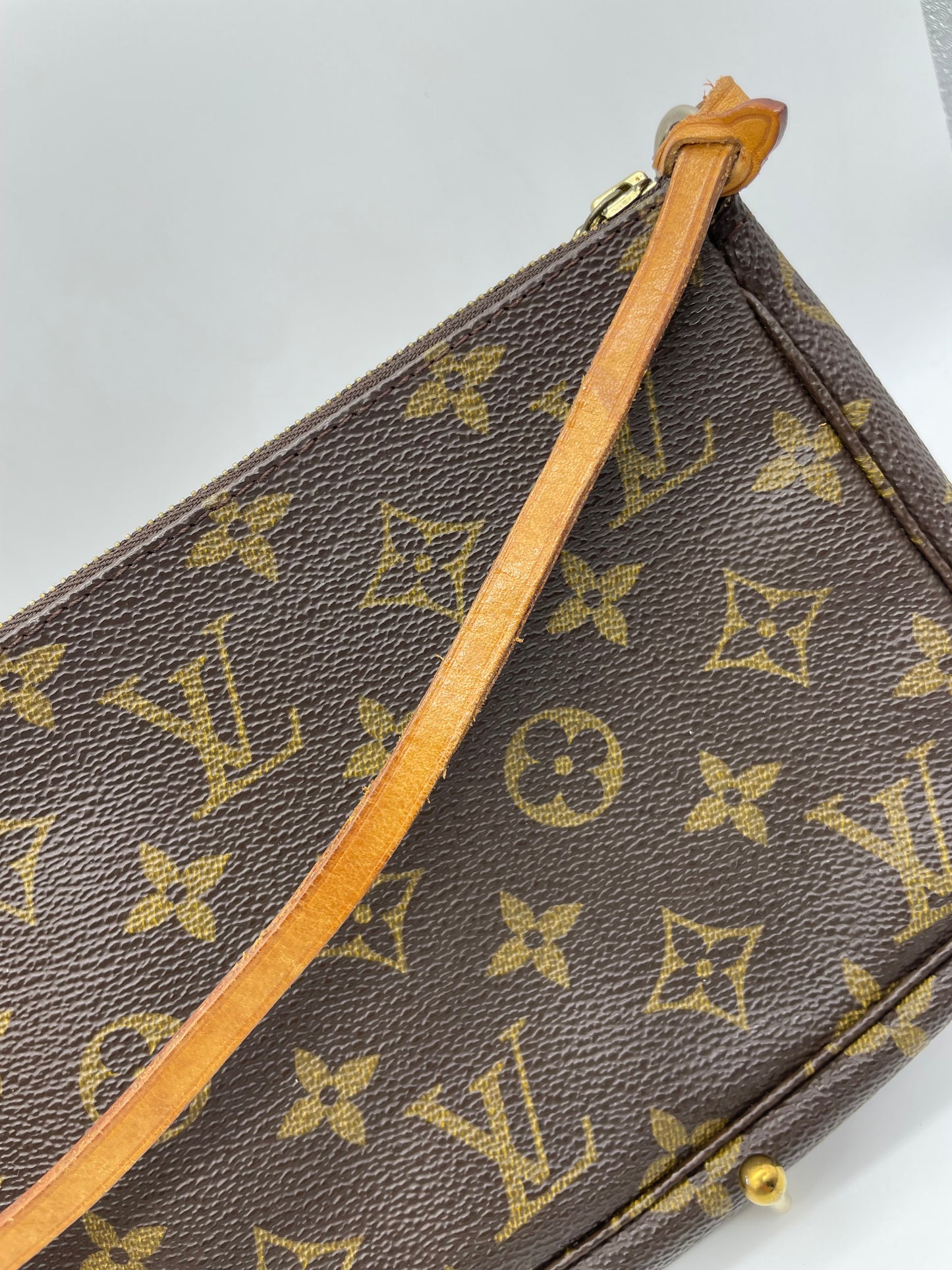 Louis Vuitton Pochette Handbag