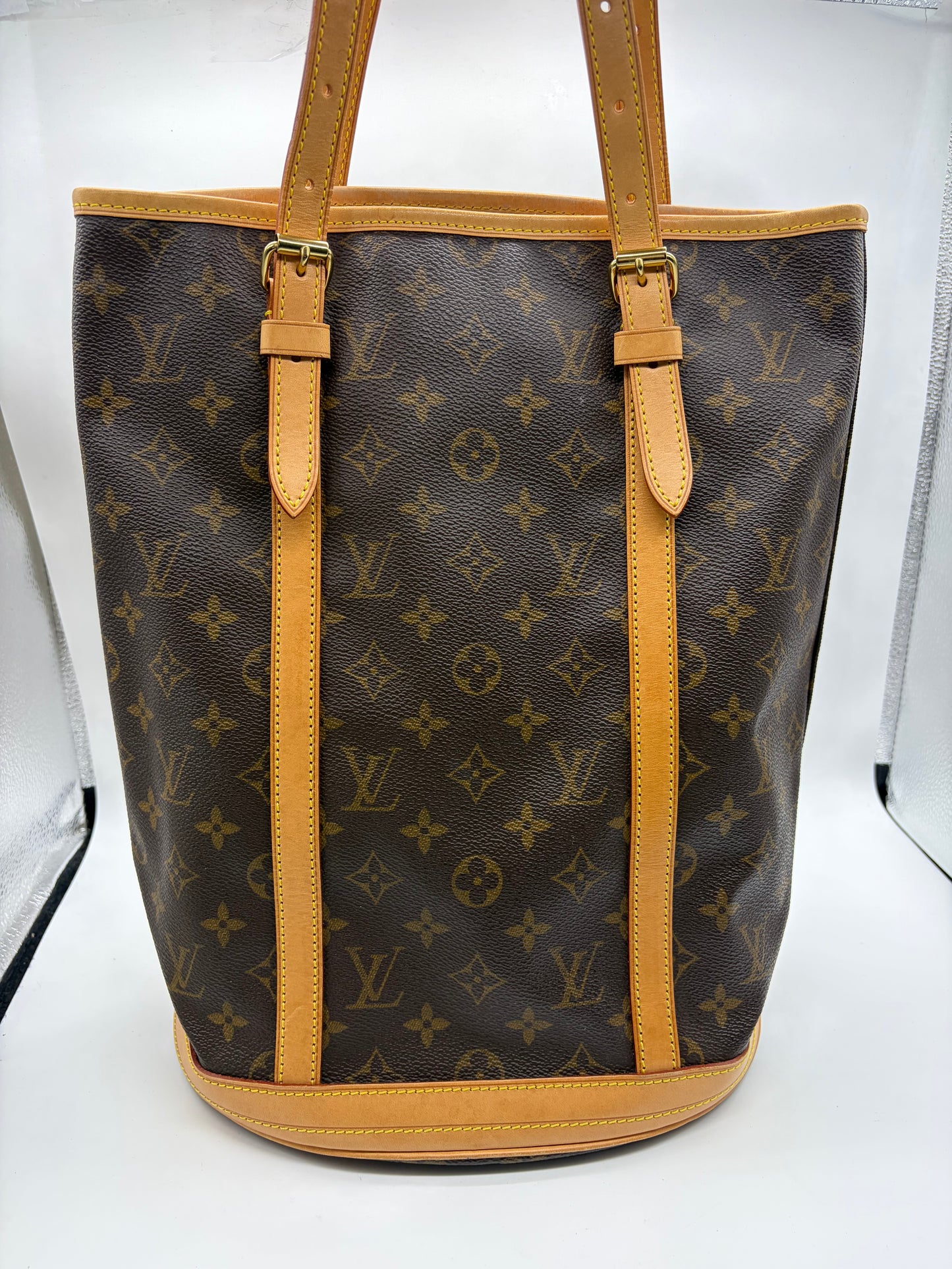 Louis Vuitton Bucket Bag GM