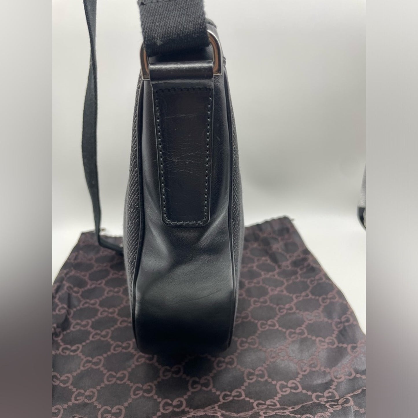 SOLD! Gucci Crossbody Bag