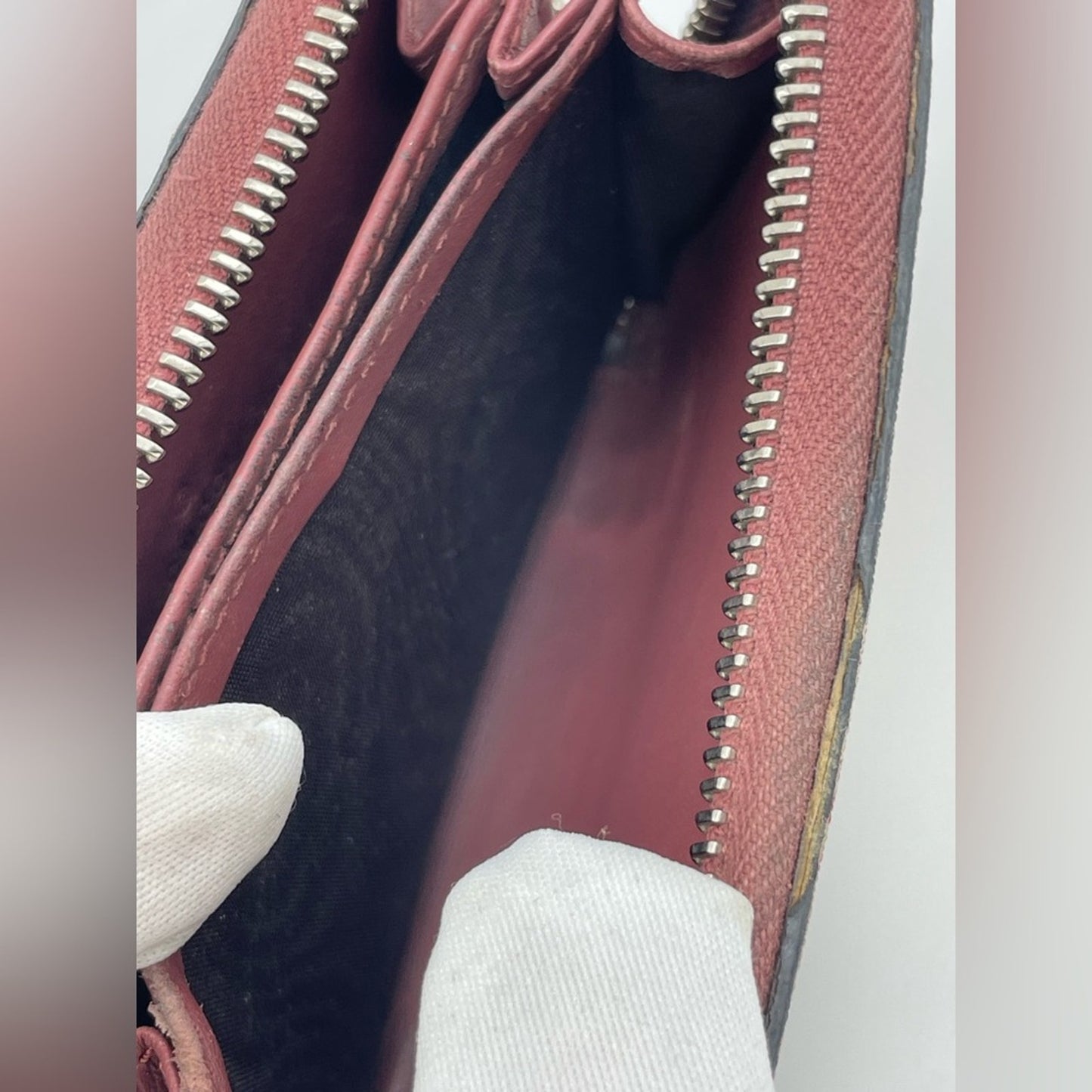 Gucci Bloom Zippy Card Wallet