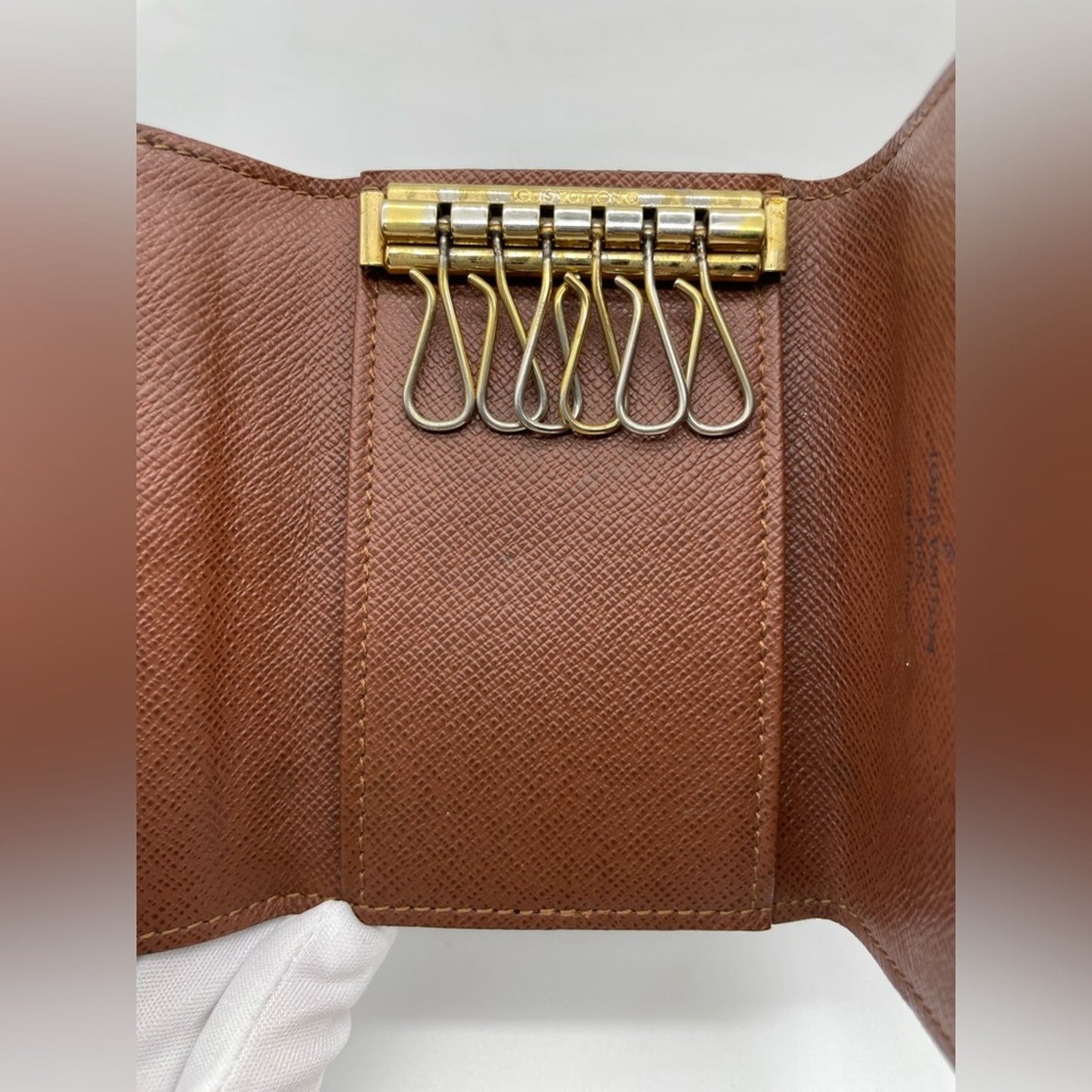 SOLD! Louis Vuitton Key Holder