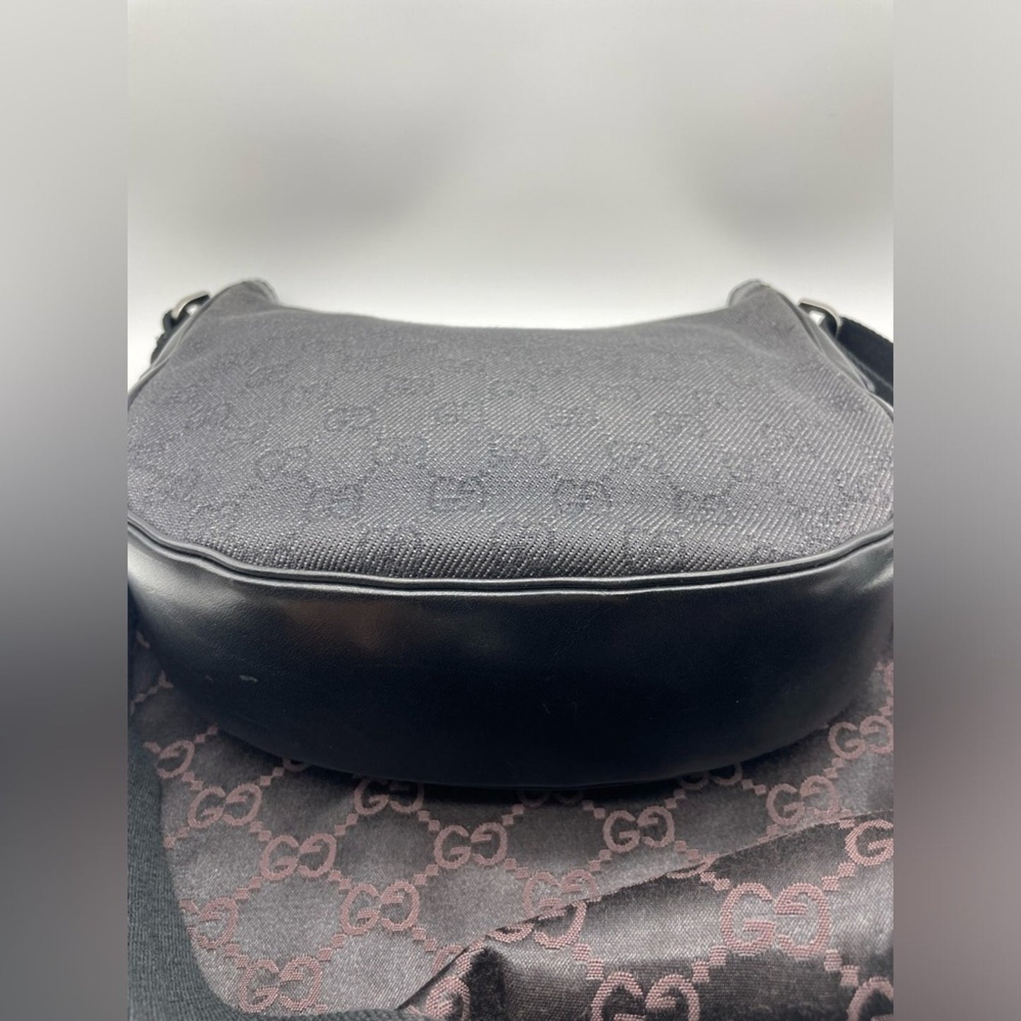 SOLD! Gucci Crossbody Bag