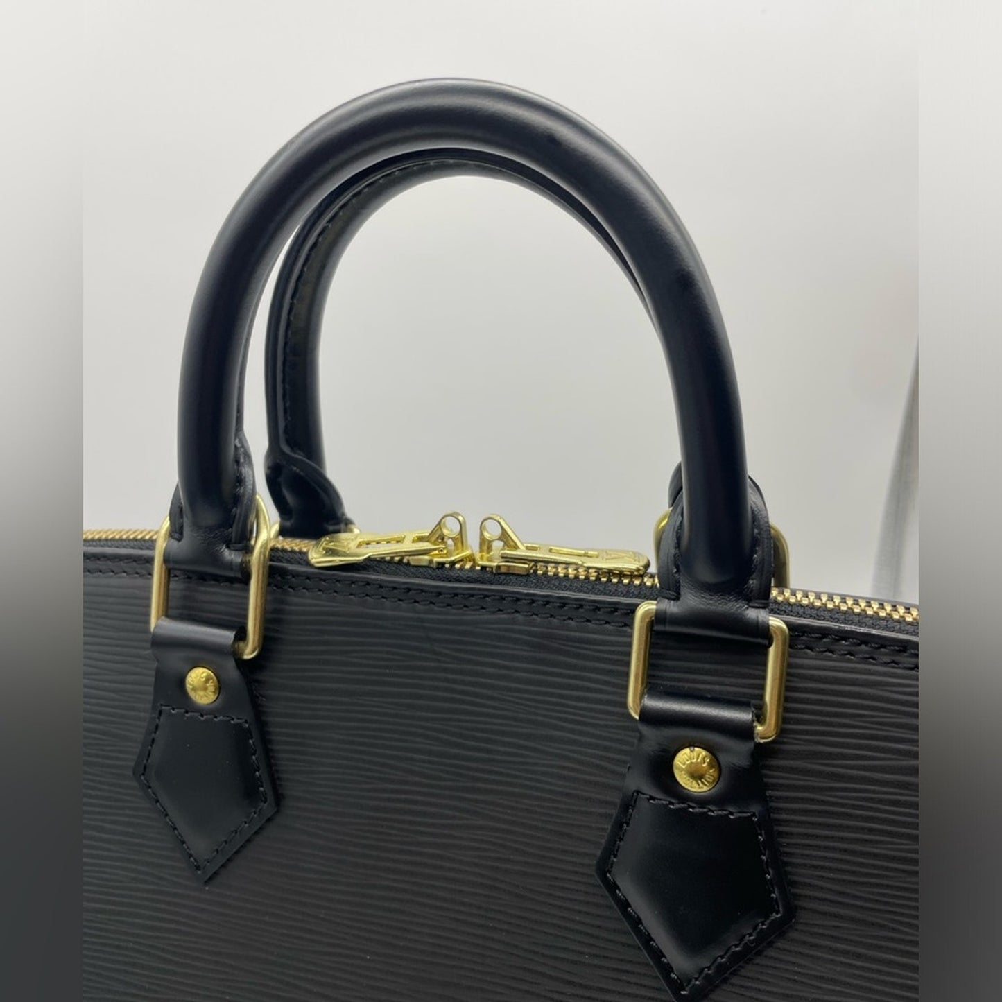 SOLD! Louis Vuitton Epi Alma Hand Bag