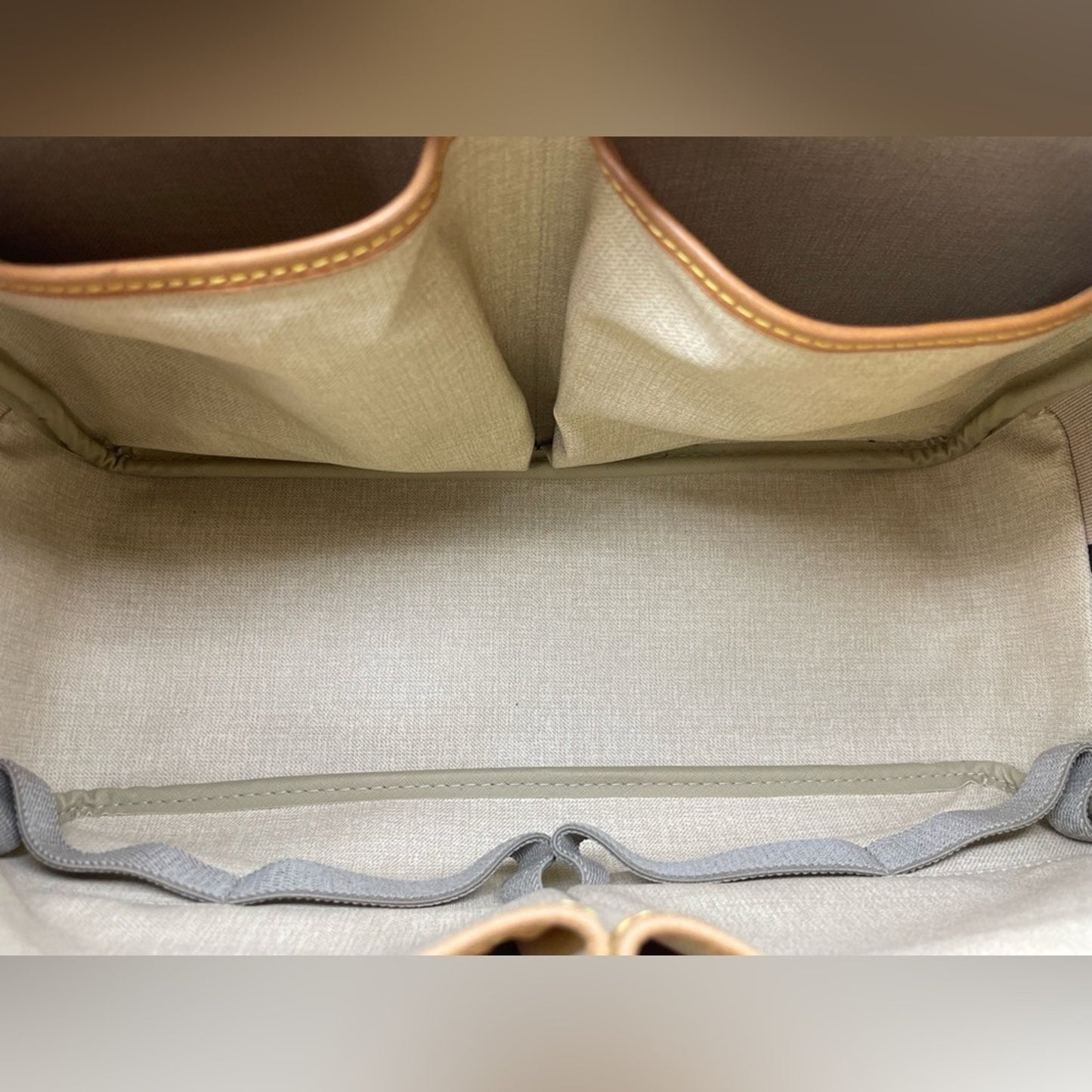 Louis Vuitton Monogram Deauville Hand Bag