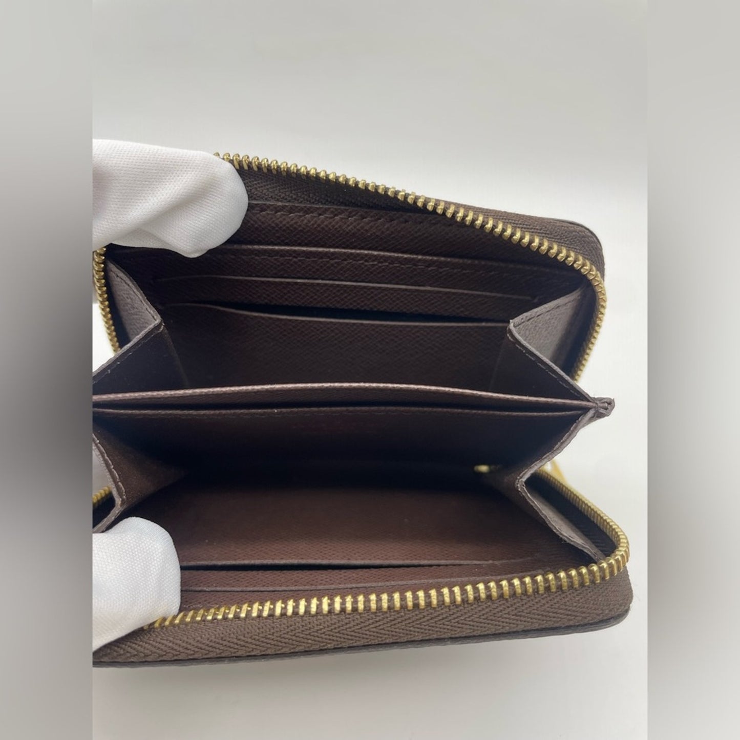 SOLD! Louis Vuitton Damier Ebene Zippy Wallet