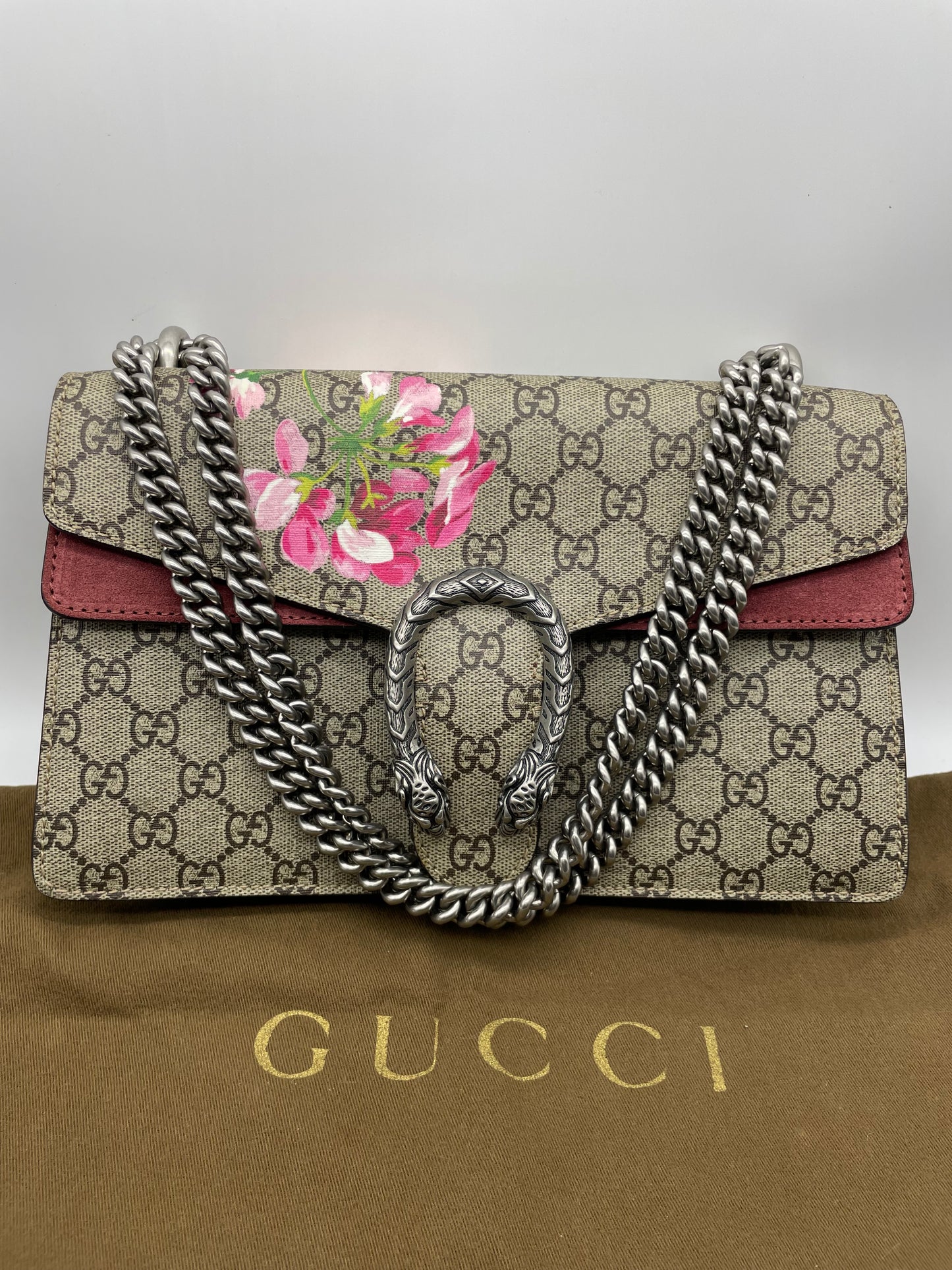SOLD! Gucci Dionysus Shoulder Bag