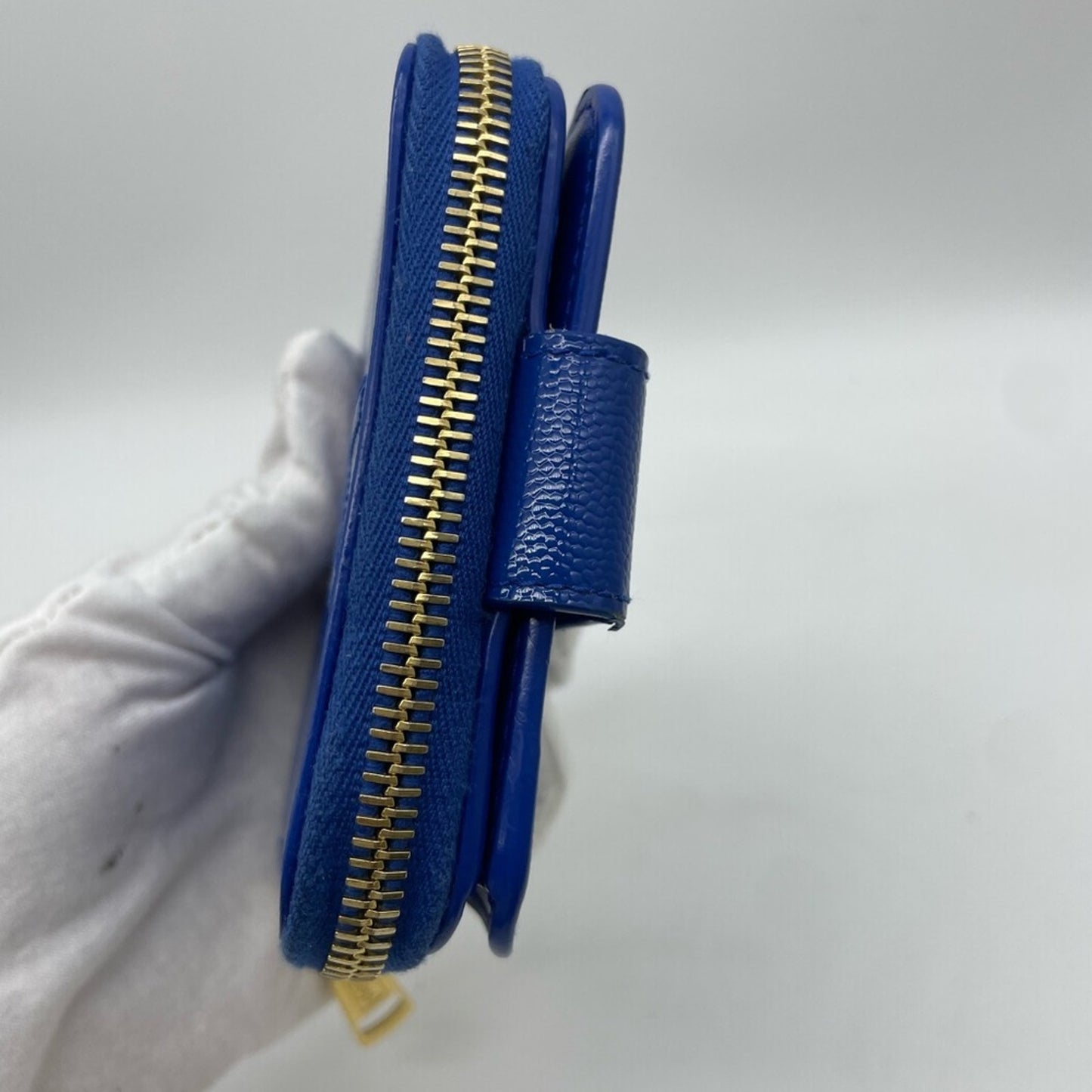 SOLD! Yves Saint Laurent Leather Short Zippy Wallet