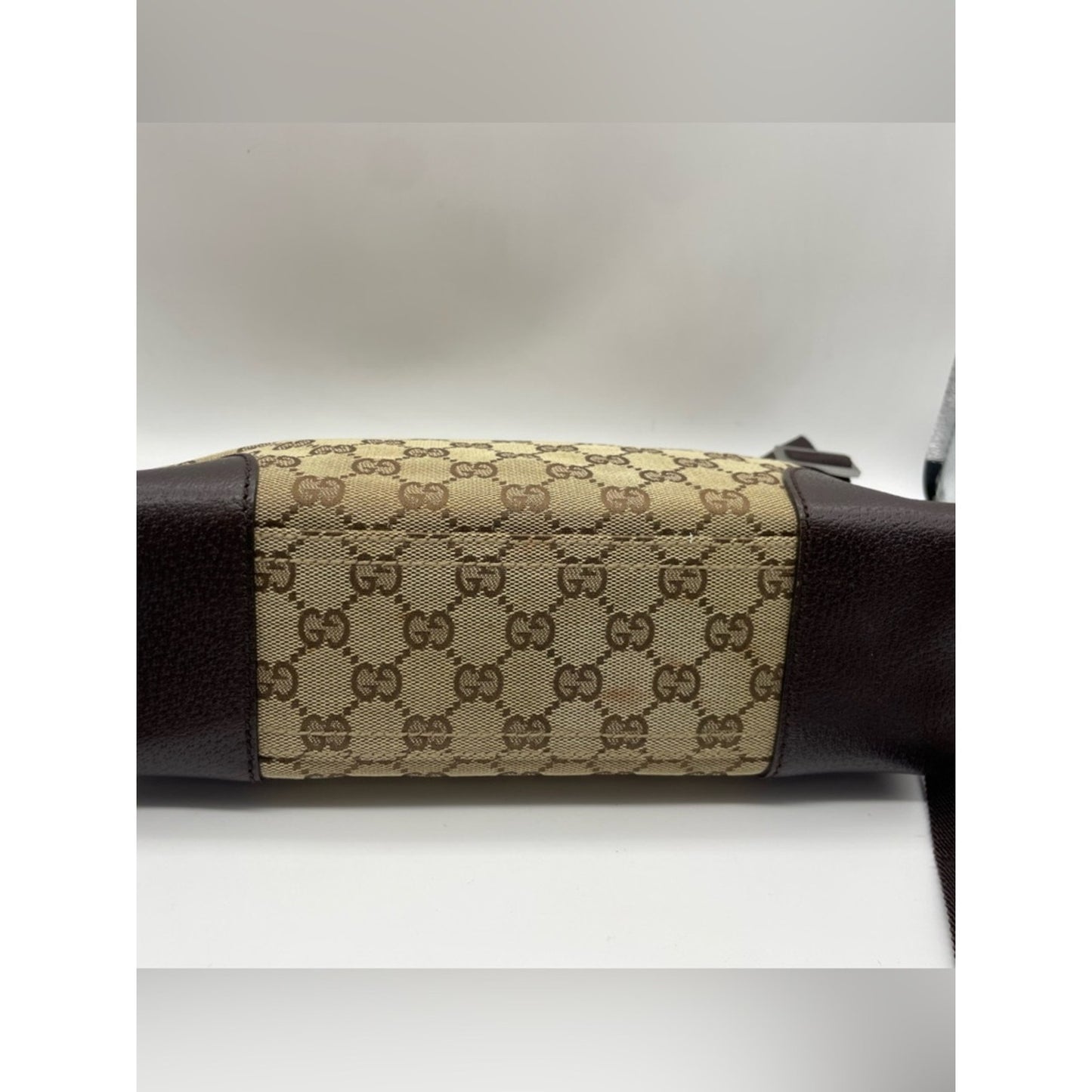 Gucci Canvas Sling/Crossbody Bag