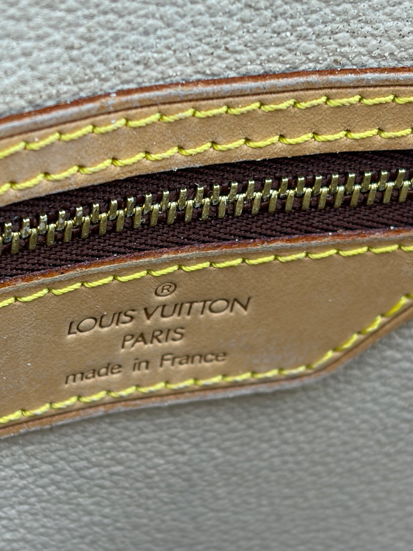 Louis Vuitton Bucket Bag GM