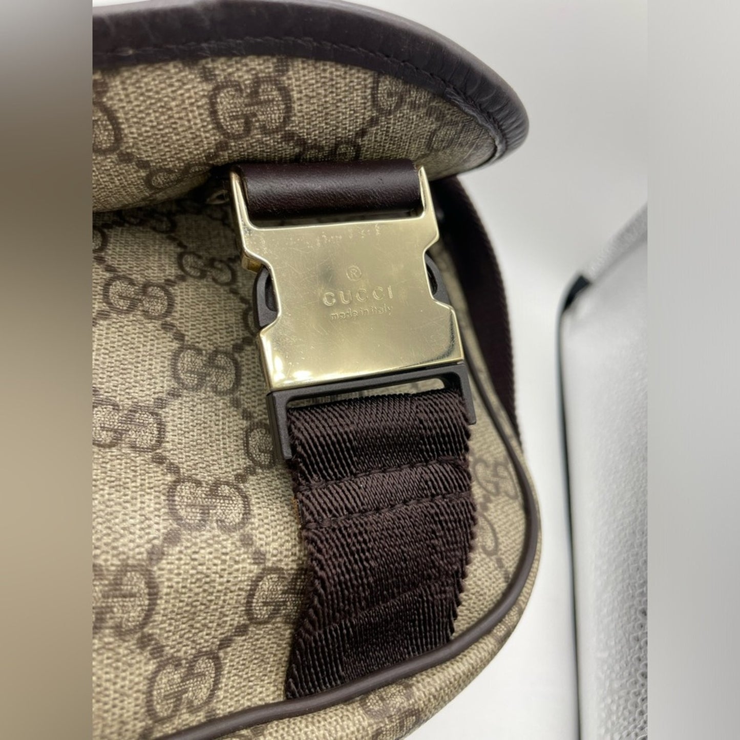 SOLD! Gucci Messenger Crossbody Bag