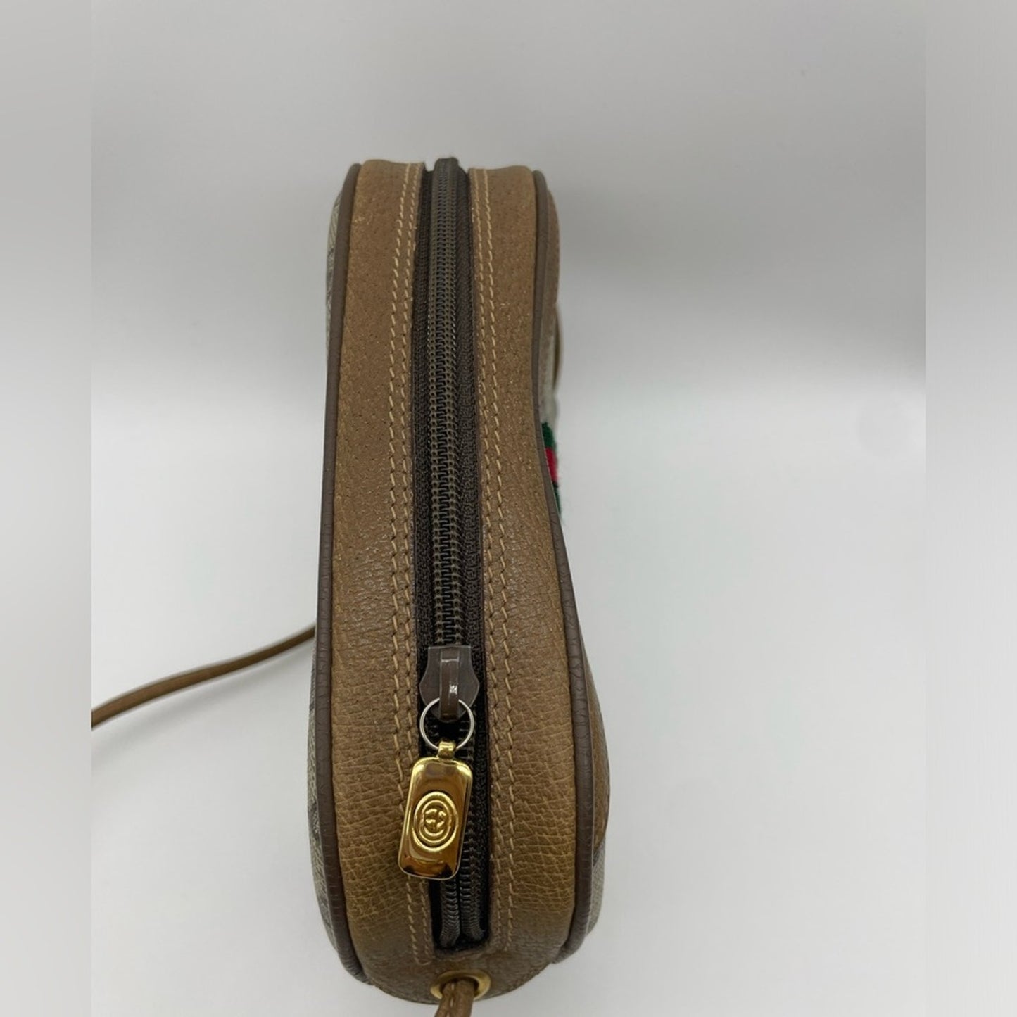 SOLD! Gucci Sherry Line Sling/Crossbody Bag