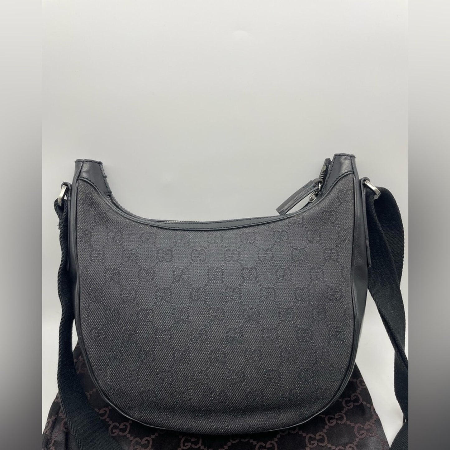 SOLD! Gucci Crossbody Bag