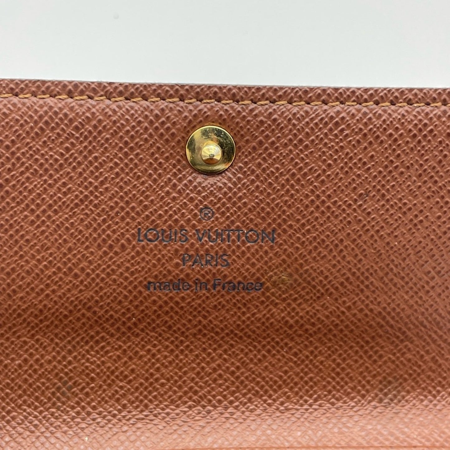SOLD! Louis Vuitton Key Holder