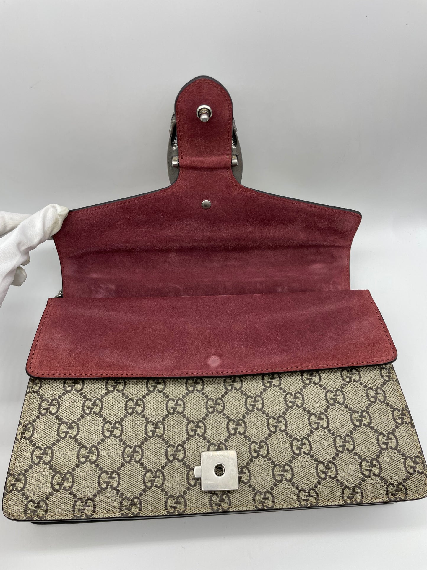 SOLD! Gucci Dionysus Shoulder Bag