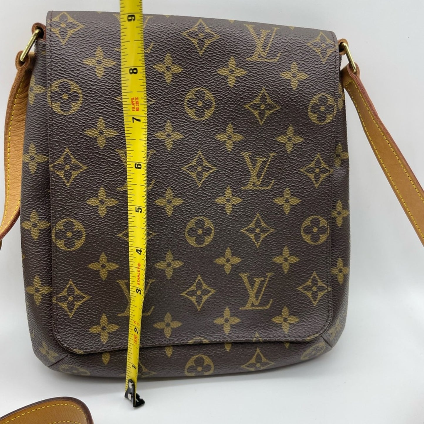 SOLD! Louis Vuitton Musette Crossbody Bag