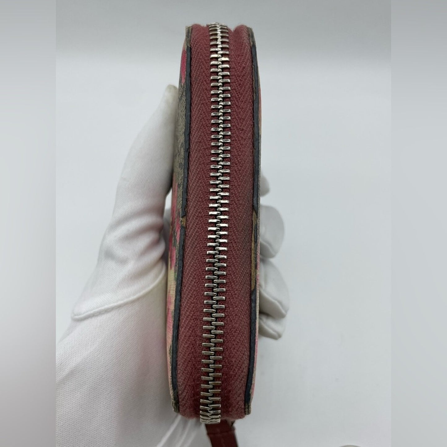 Gucci Bloom Zippy Card Wallet