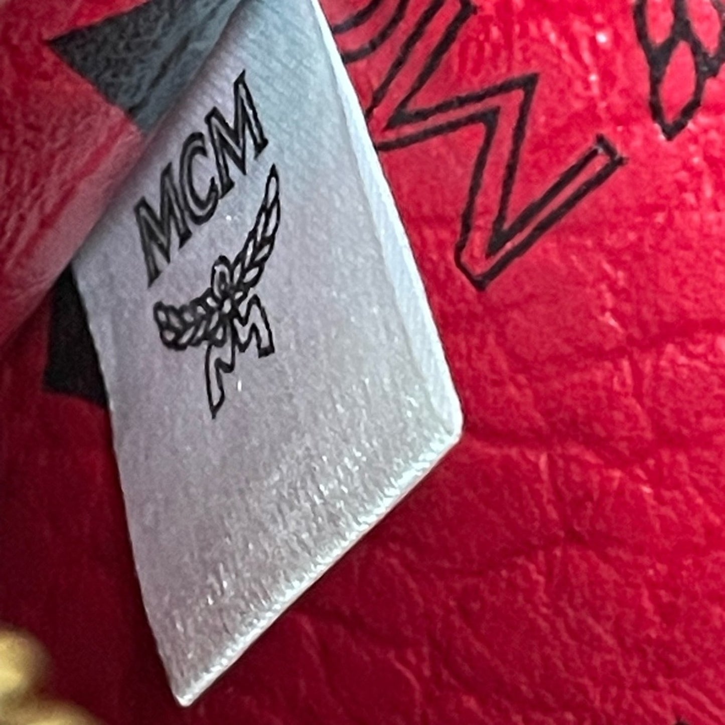 MCM Red Clutch Wrislet