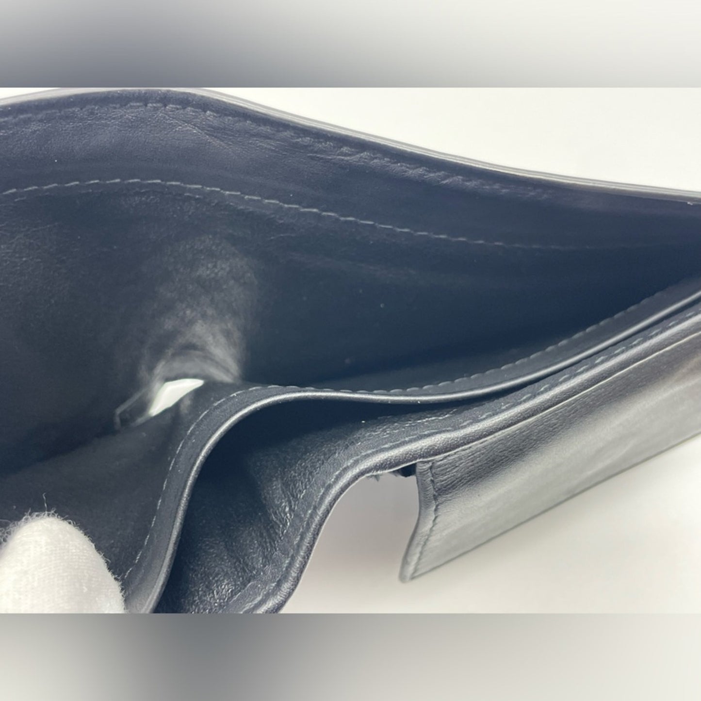 SOLD! Bottega Venetta Bifold Mens Wallet