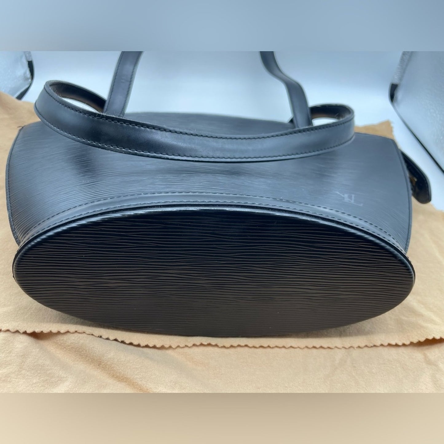 SOLD! Louis Vuitton Epi Saint Jaquea Shoulder Bag