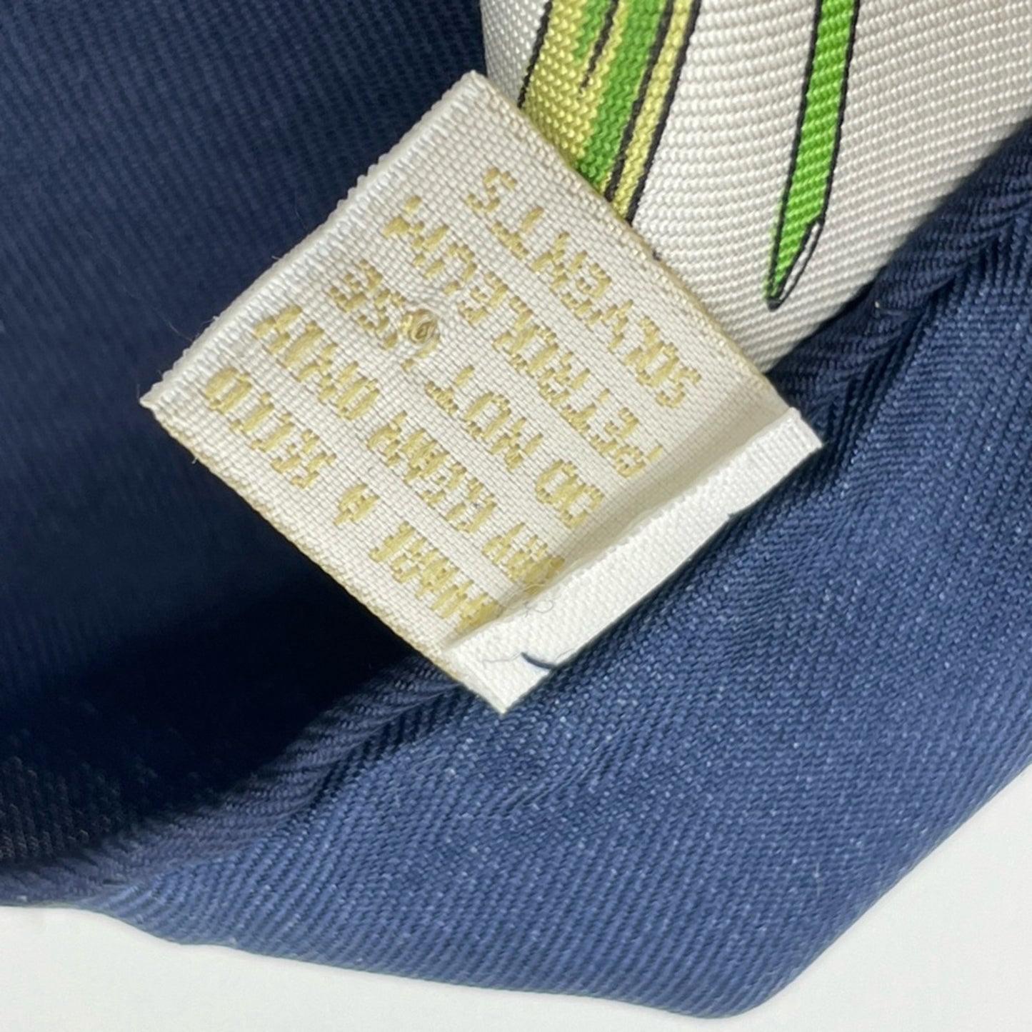 SOLD! Gucci Flora Silk Scarf